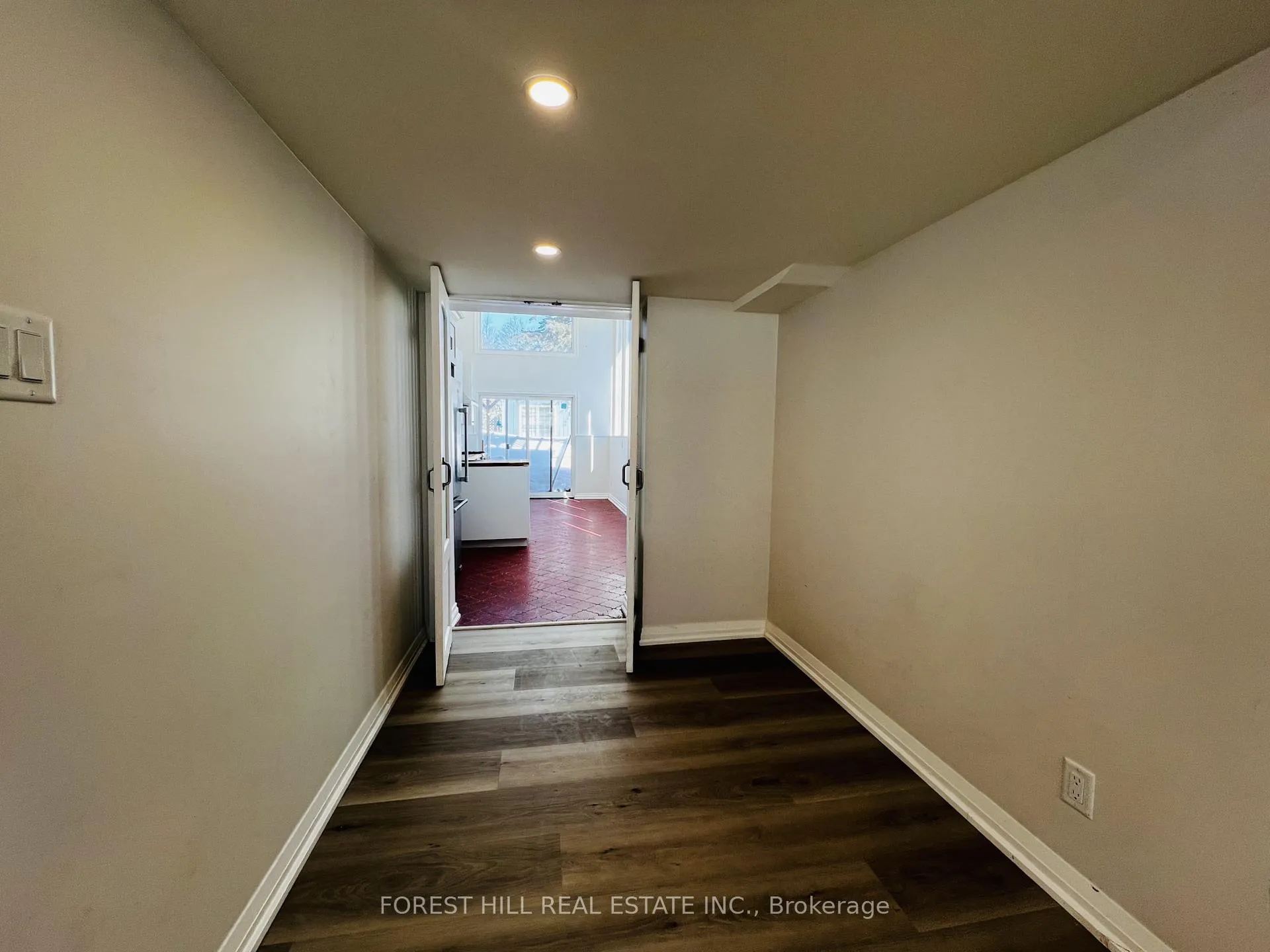 Photo 7 of Unit LOWER, 48 Steel Street, Barrie, Grove East — HOMEH