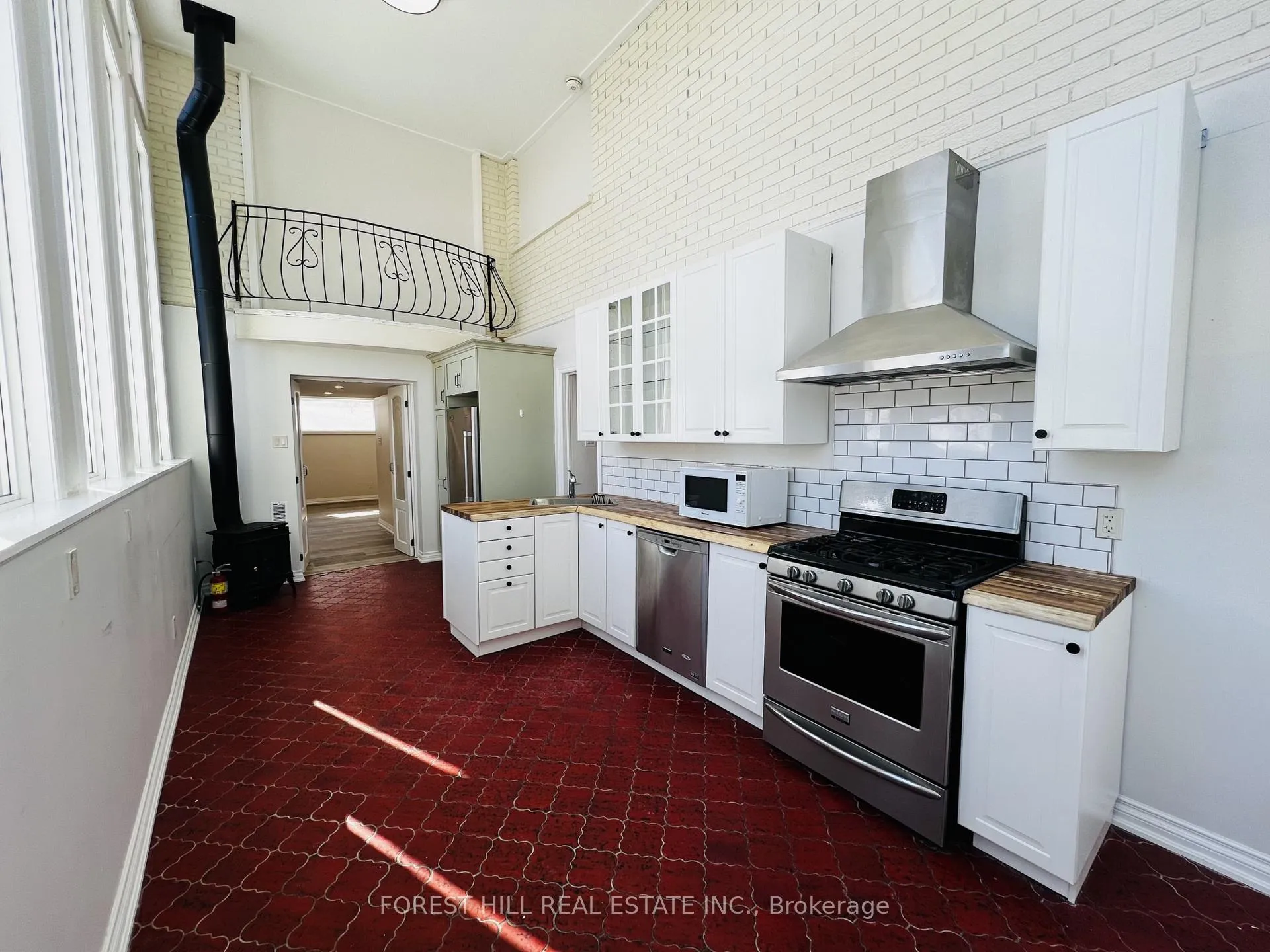 Photo 12 of Unit LOWER, 48 Steel Street, Barrie, Grove East — HOMEH