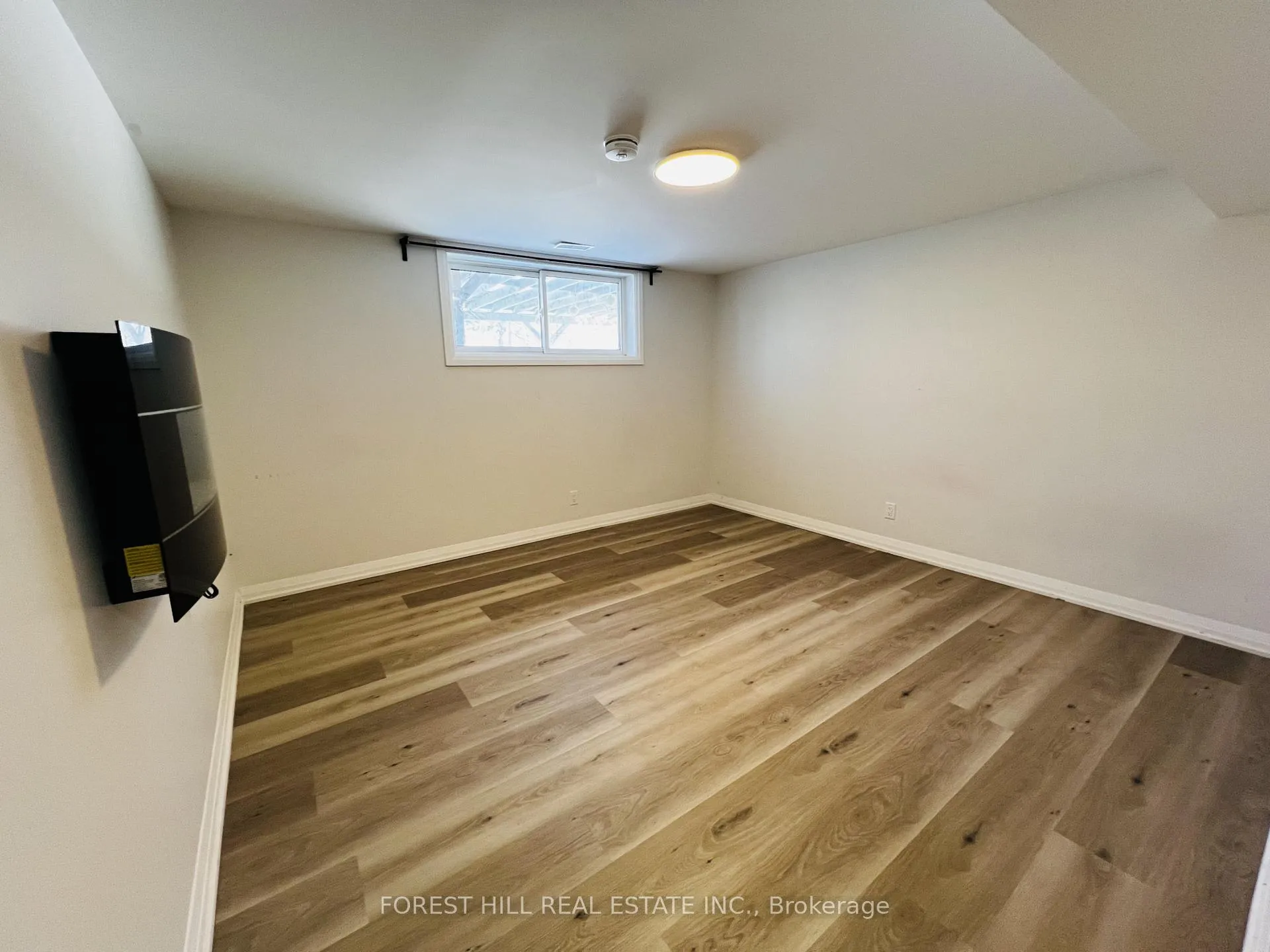 Photo 14 of Unit LOWER, 48 Steel Street, Barrie, Grove East — HOMEH