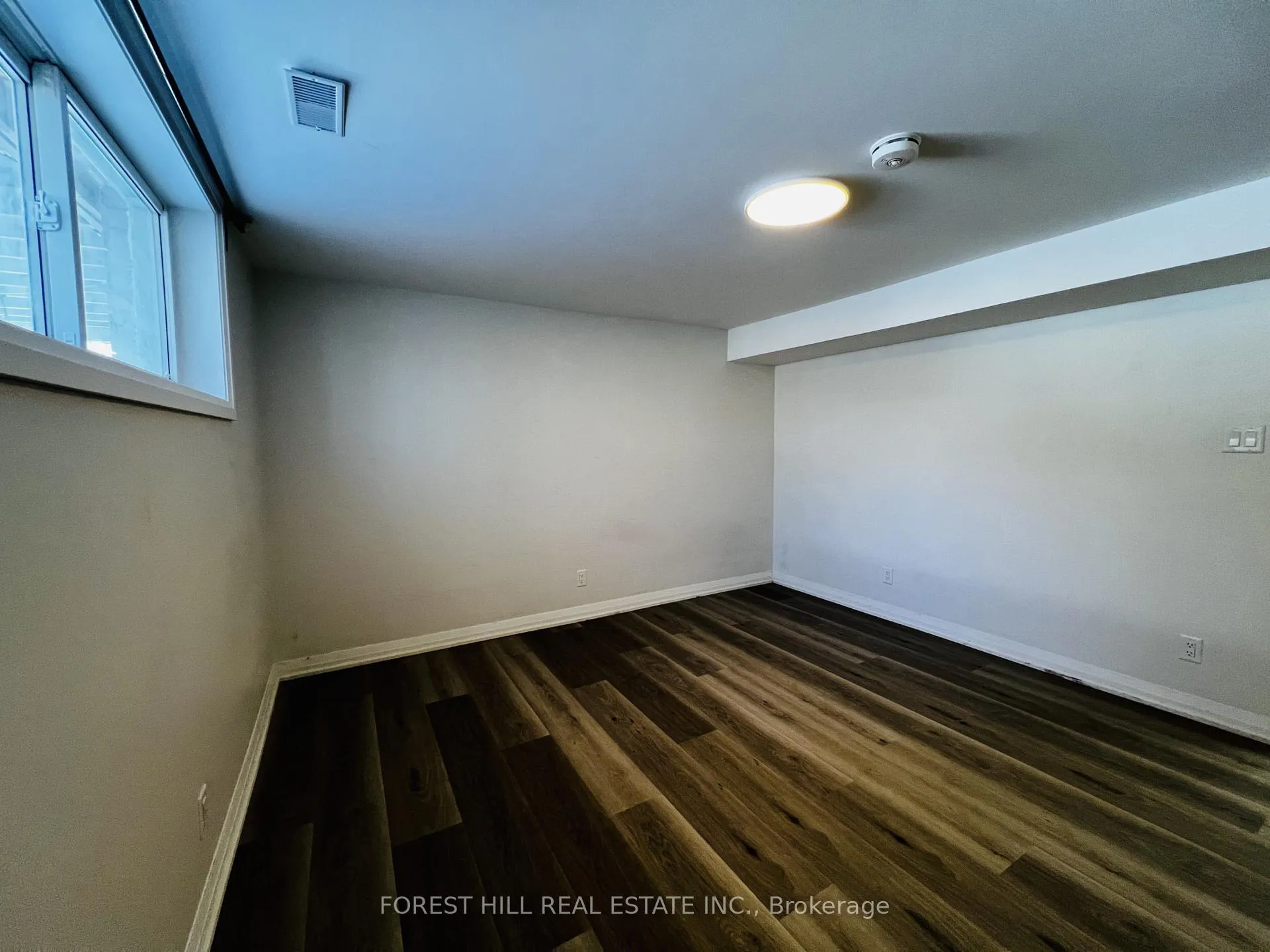 Photo 15 of Unit LOWER, 48 Steel Street, Barrie, Grove East — HOMEH