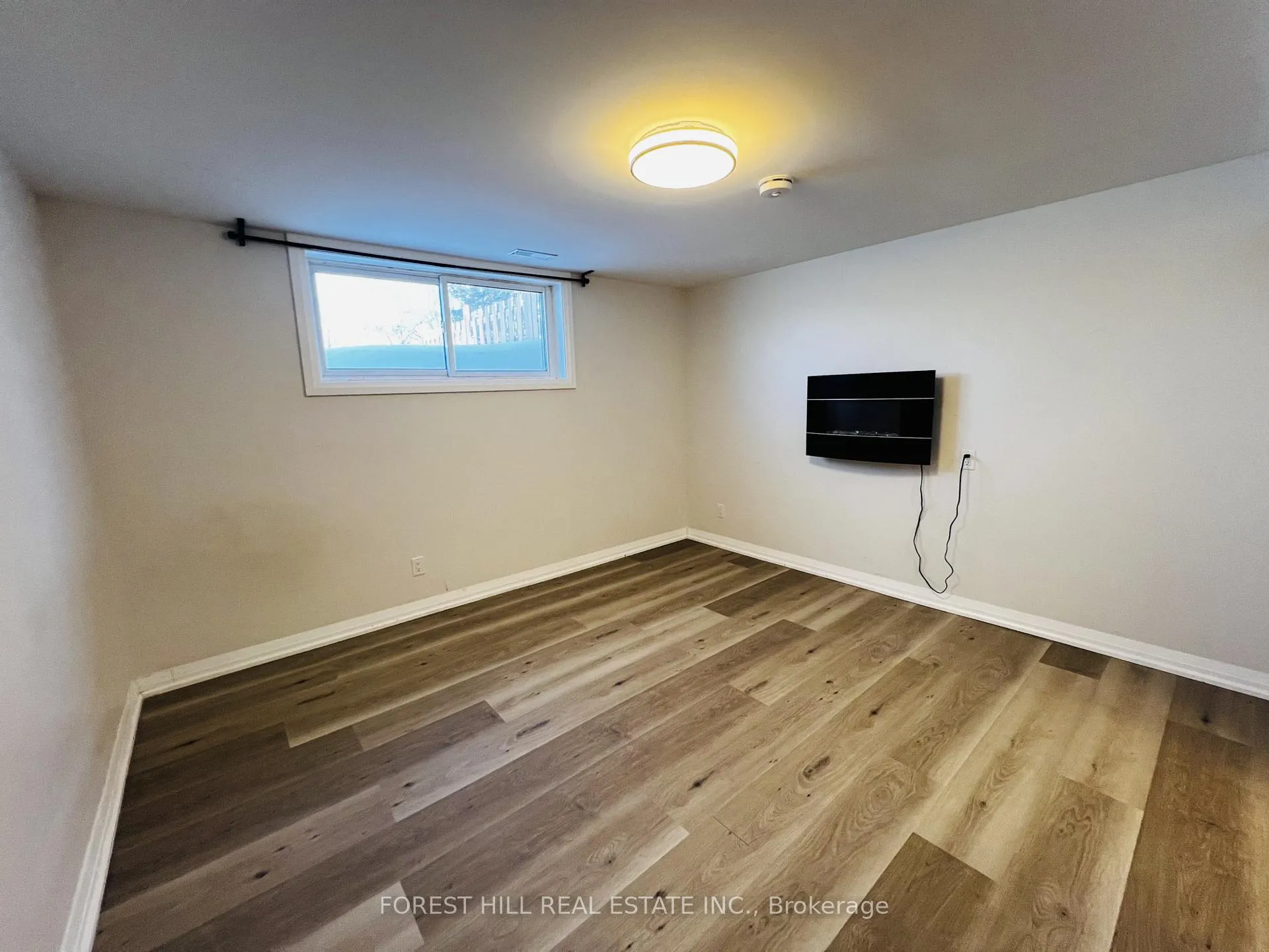 Photo 19 of Unit LOWER, 48 Steel Street, Barrie, Grove East — HOMEH