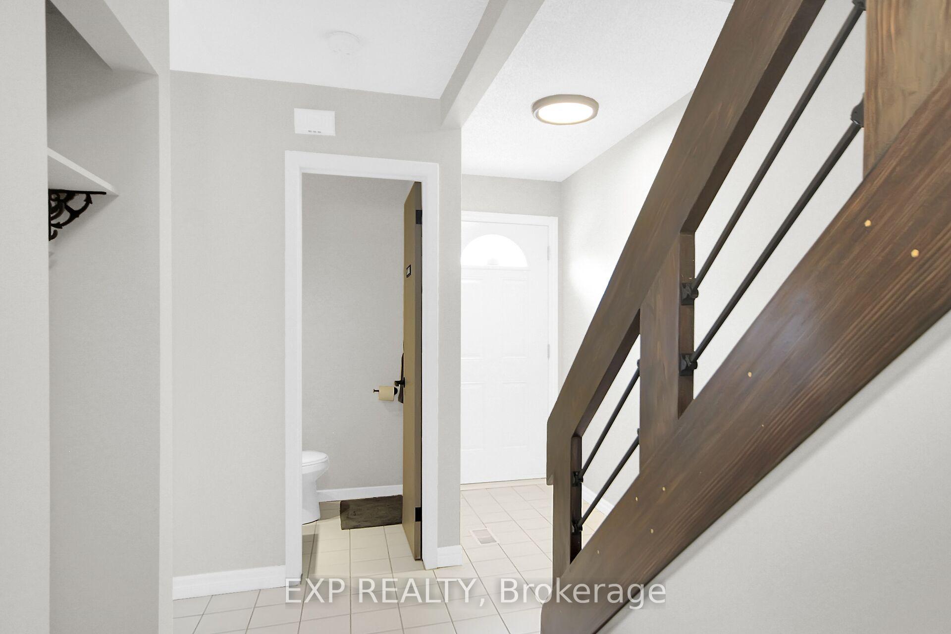 Photo 5 of 83 Hadley Circle, Ottawa, Bells Corners — HOMEH