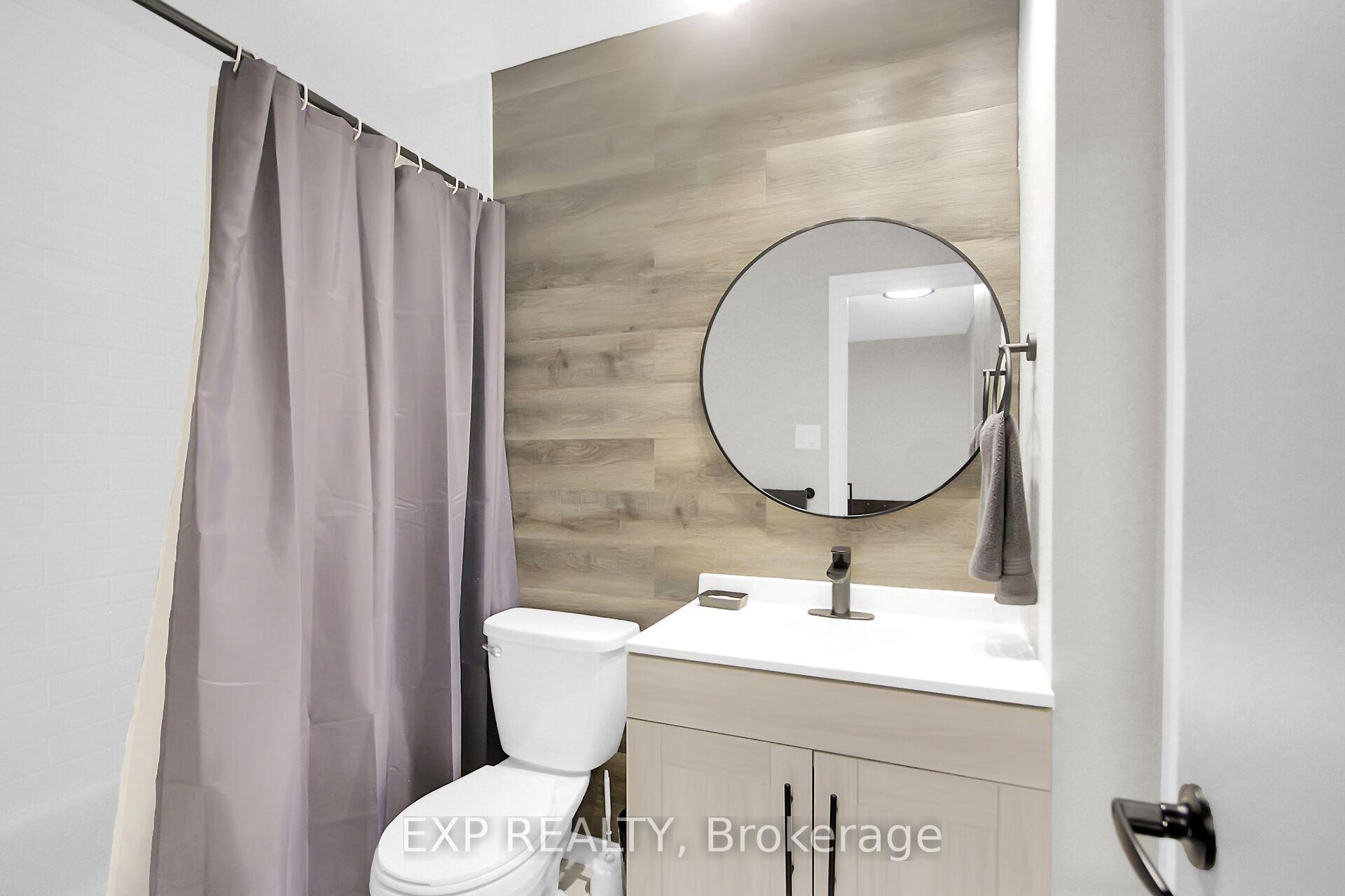 Photo 37 of 83 Hadley Circle, Ottawa, Bells Corners — HOMEH