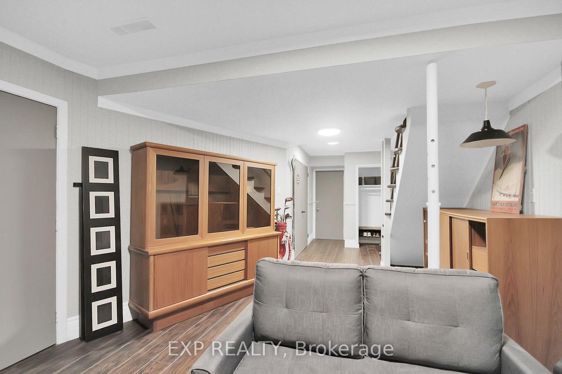 Photo 40 of 83 Hadley Circle, Ottawa, Bells Corners — HOMEH