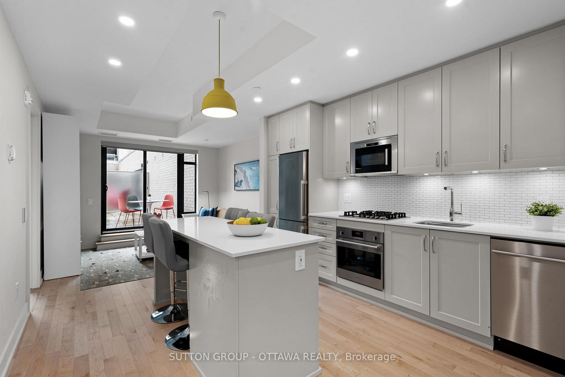 Photo 3 of Unit 216, 60 Springhurst Avenue, Ottawa, Ottawa East — HOMEH