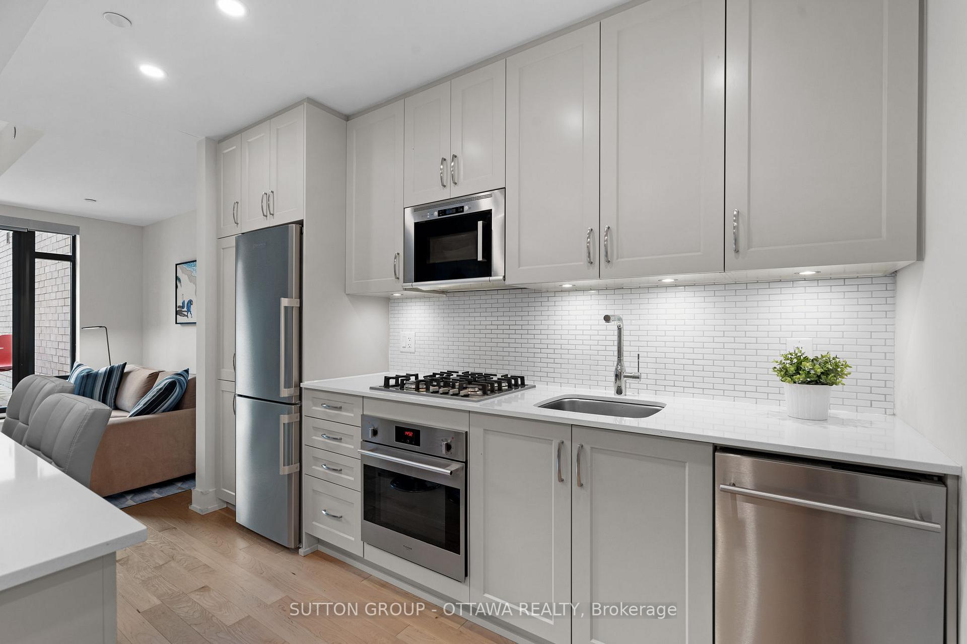 Photo 4 of Unit 216, 60 Springhurst Avenue, Ottawa, Ottawa East — HOMEH