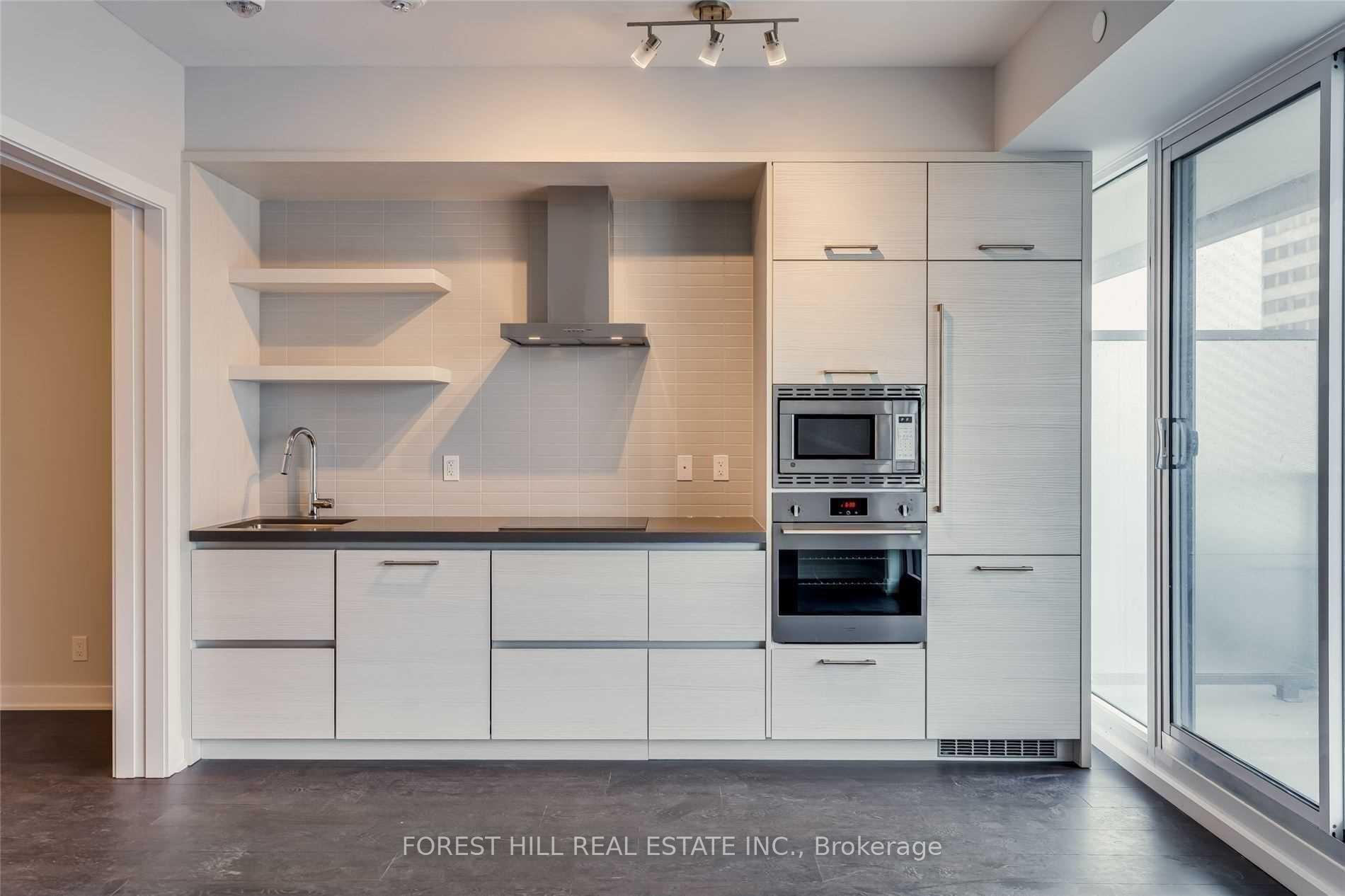 Photo 4 of Unit 5511, 2221 Yonge Street, Toronto, Mount Pleasant West — HOMEH