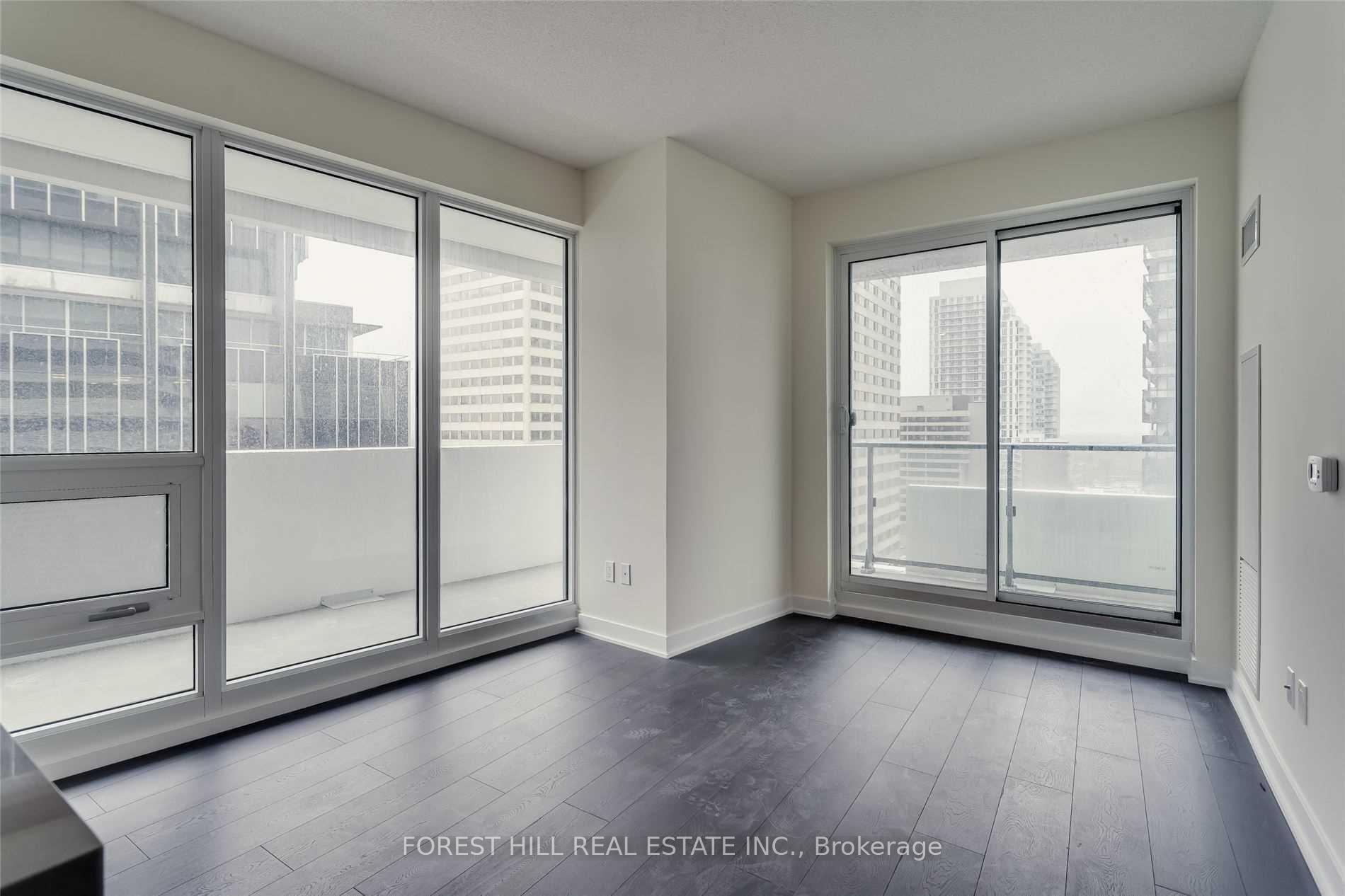 Photo 6 of Unit 5511, 2221 Yonge Street, Toronto, Mount Pleasant West — HOMEH