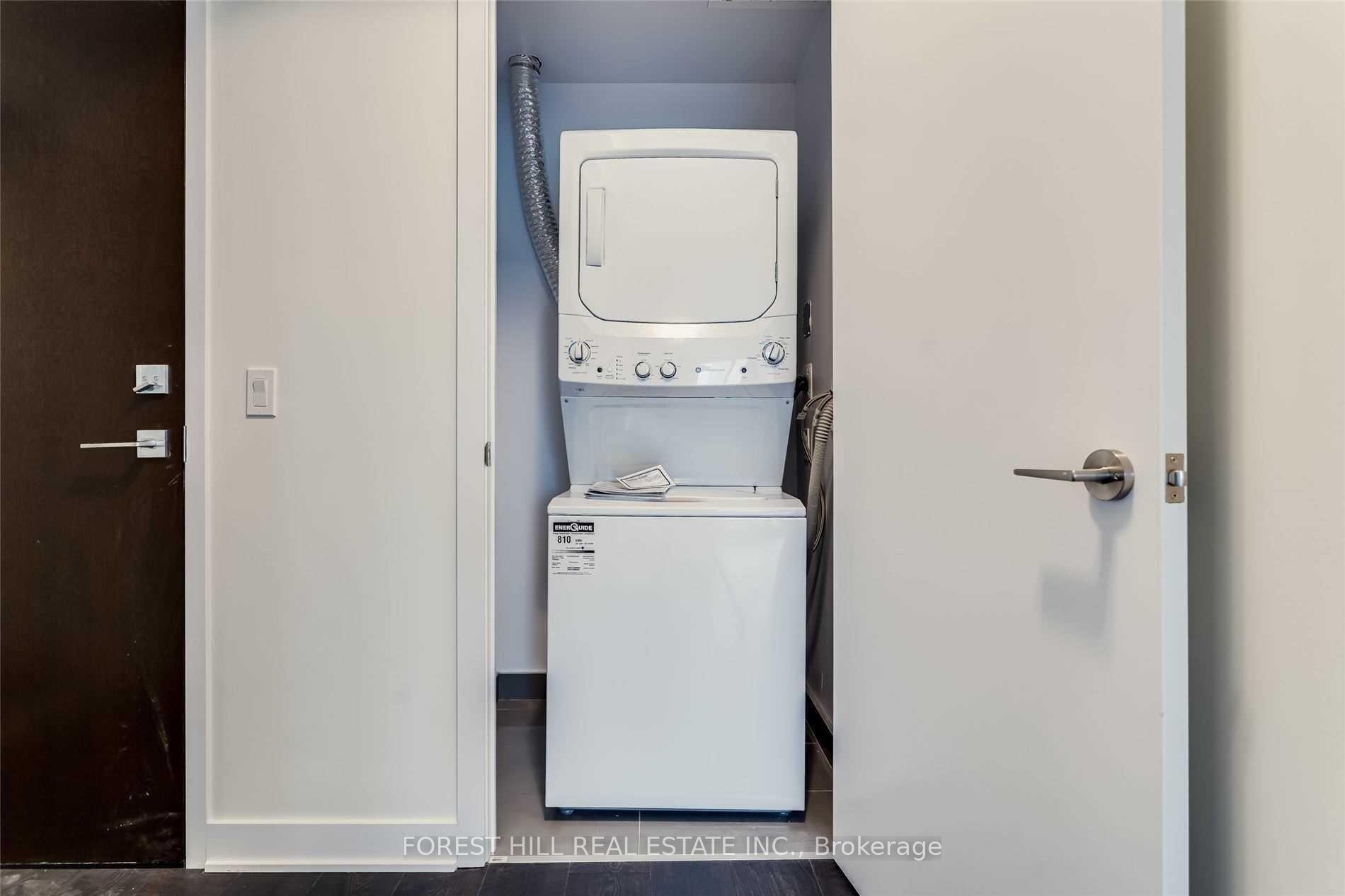 Photo 11 of Unit 5511, 2221 Yonge Street, Toronto, Mount Pleasant West — HOMEH