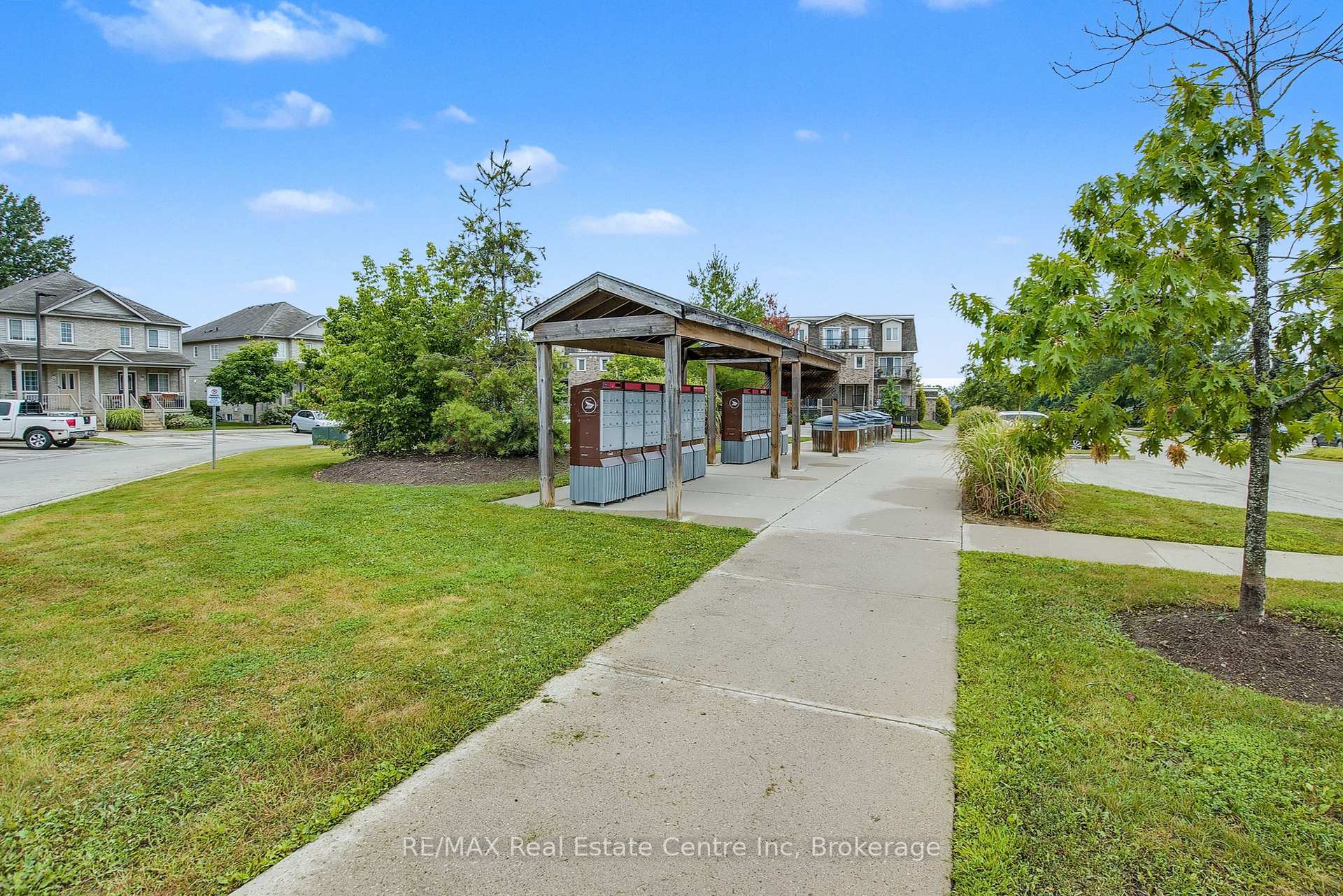 Photo 49 of Unit 33, 35 Mountford Drive, Guelph, Grange Road — HOMEH