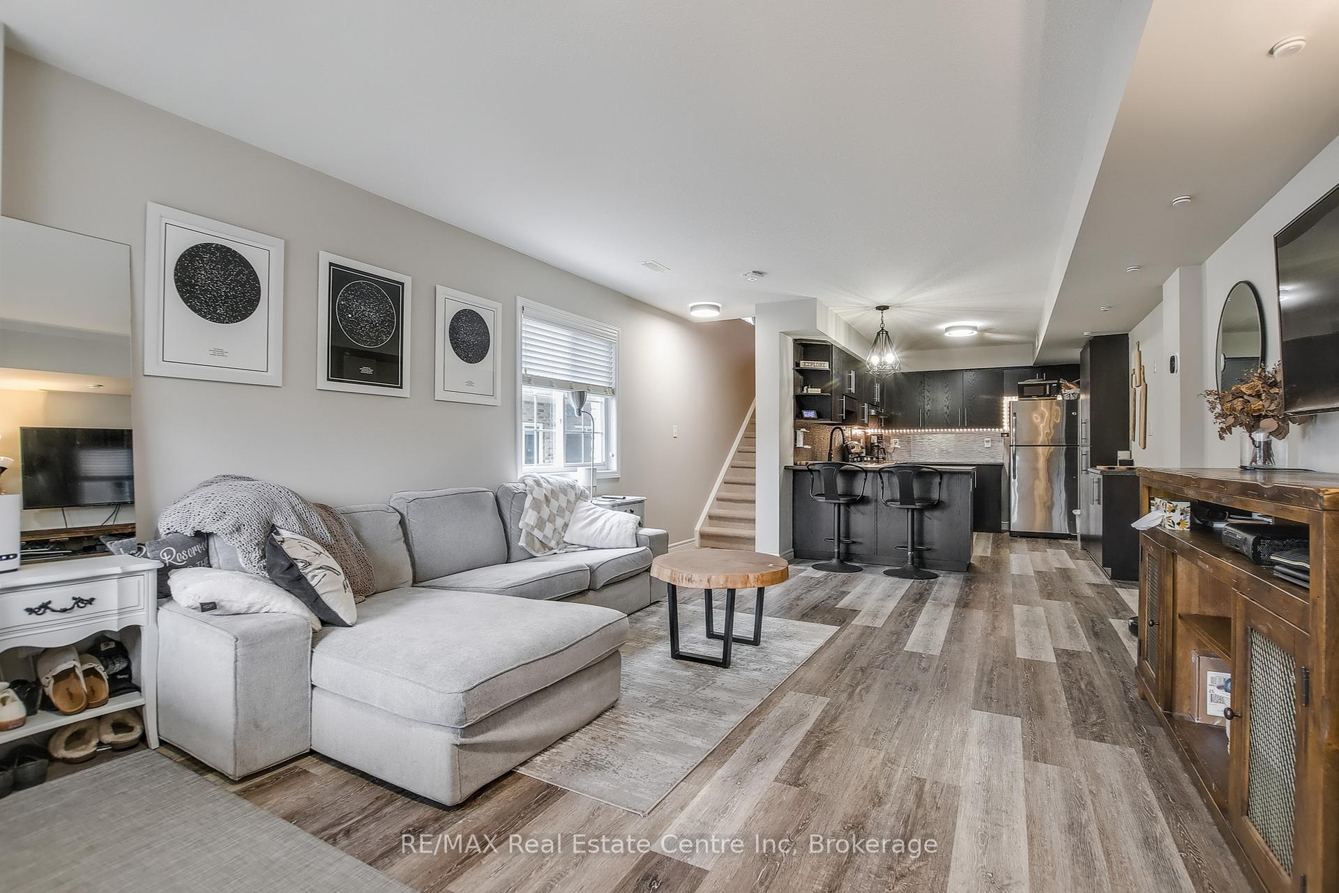 Photo 24 of Unit 33, 35 Mountford Drive, Guelph, Grange Road — HOMEH