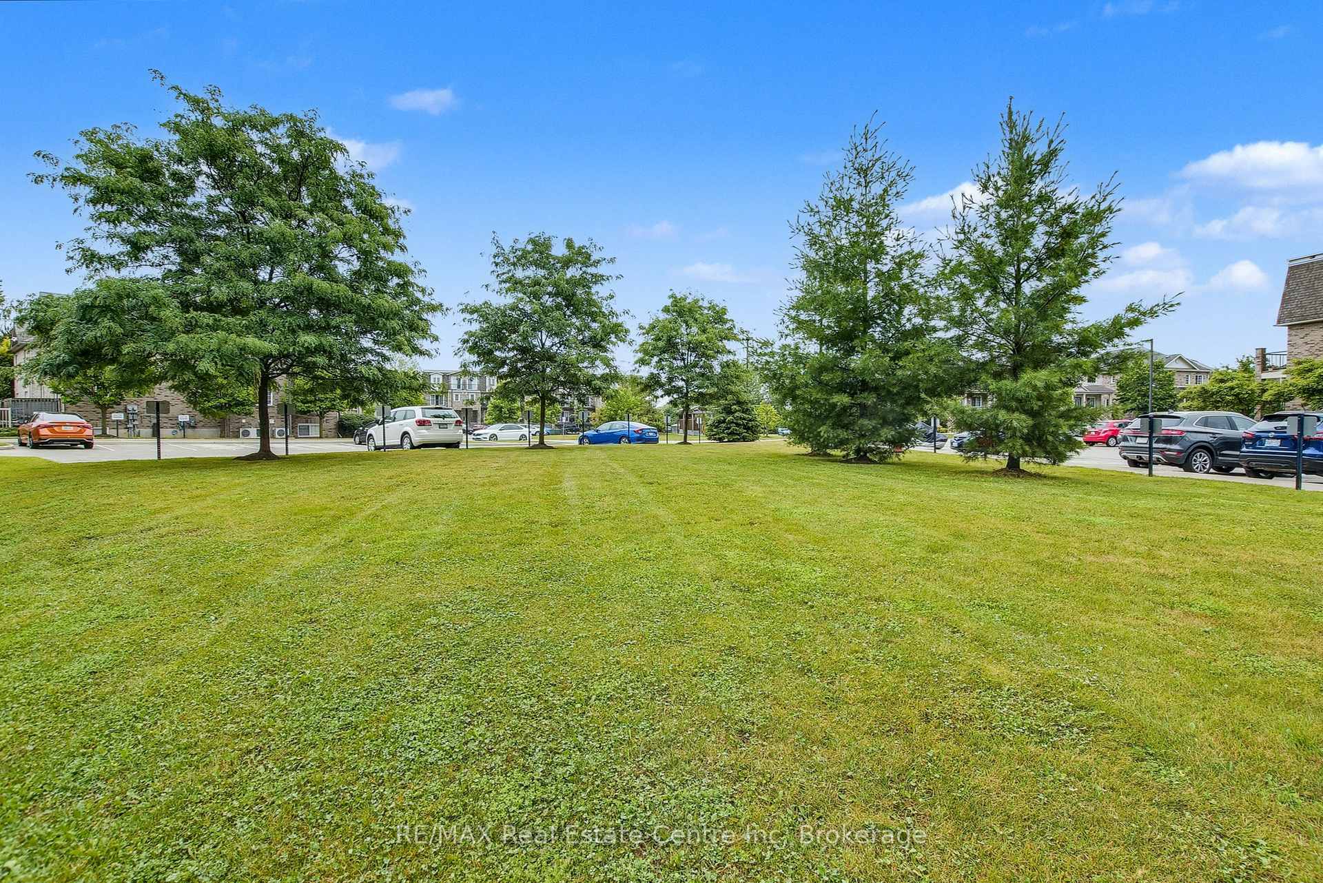 Photo 42 of Unit 33, 35 Mountford Drive, Guelph, Grange Road — HOMEH
