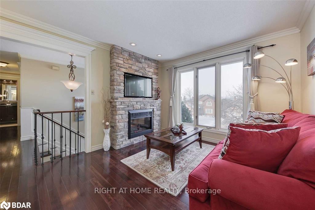 Photo 5 of 51 Florence Park Road, Barrie, Ardagh — HOMEH