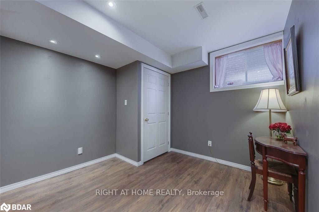 Photo 22 of 51 Florence Park Road, Barrie, Ardagh — HOMEH