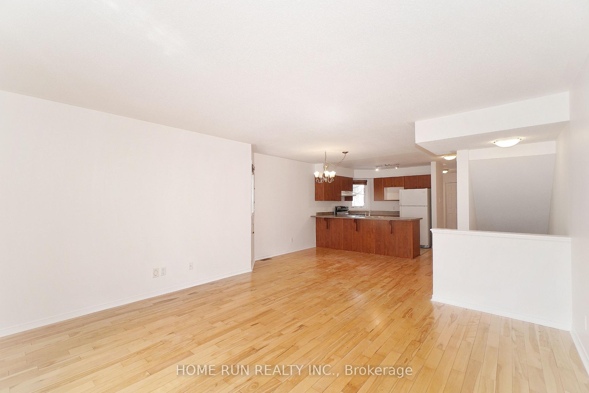 Photo 9 of 96 Strathaven Private, Ottawa, Cyrville — HOMEH
