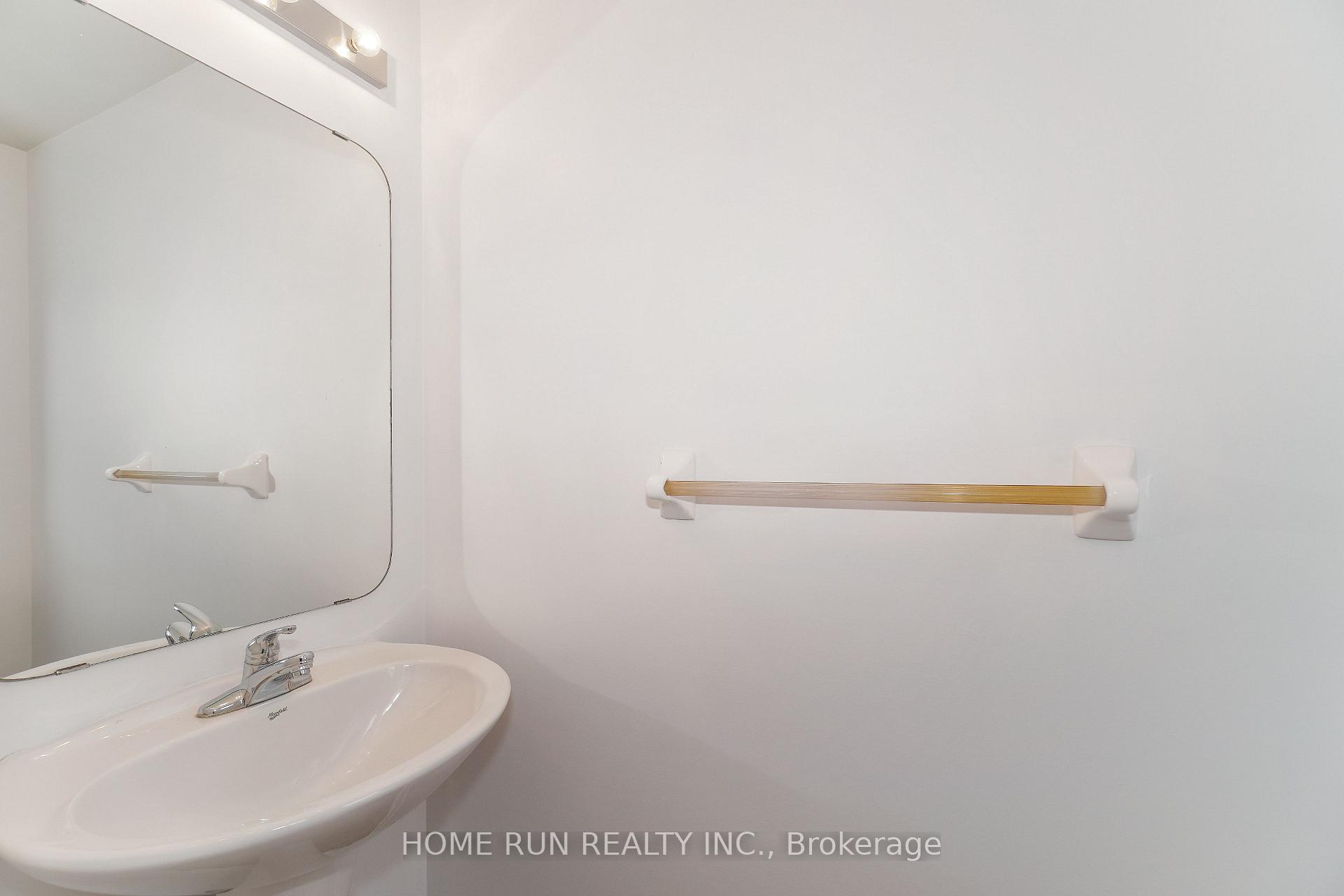Photo 17 of 96 Strathaven Private, Ottawa, Cyrville — HOMEH
