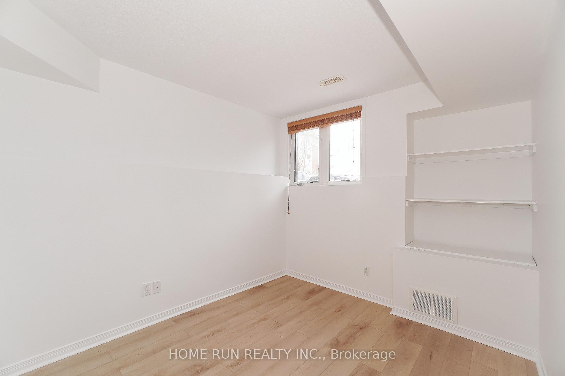 Photo 18 of 96 Strathaven Private, Ottawa, Cyrville — HOMEH