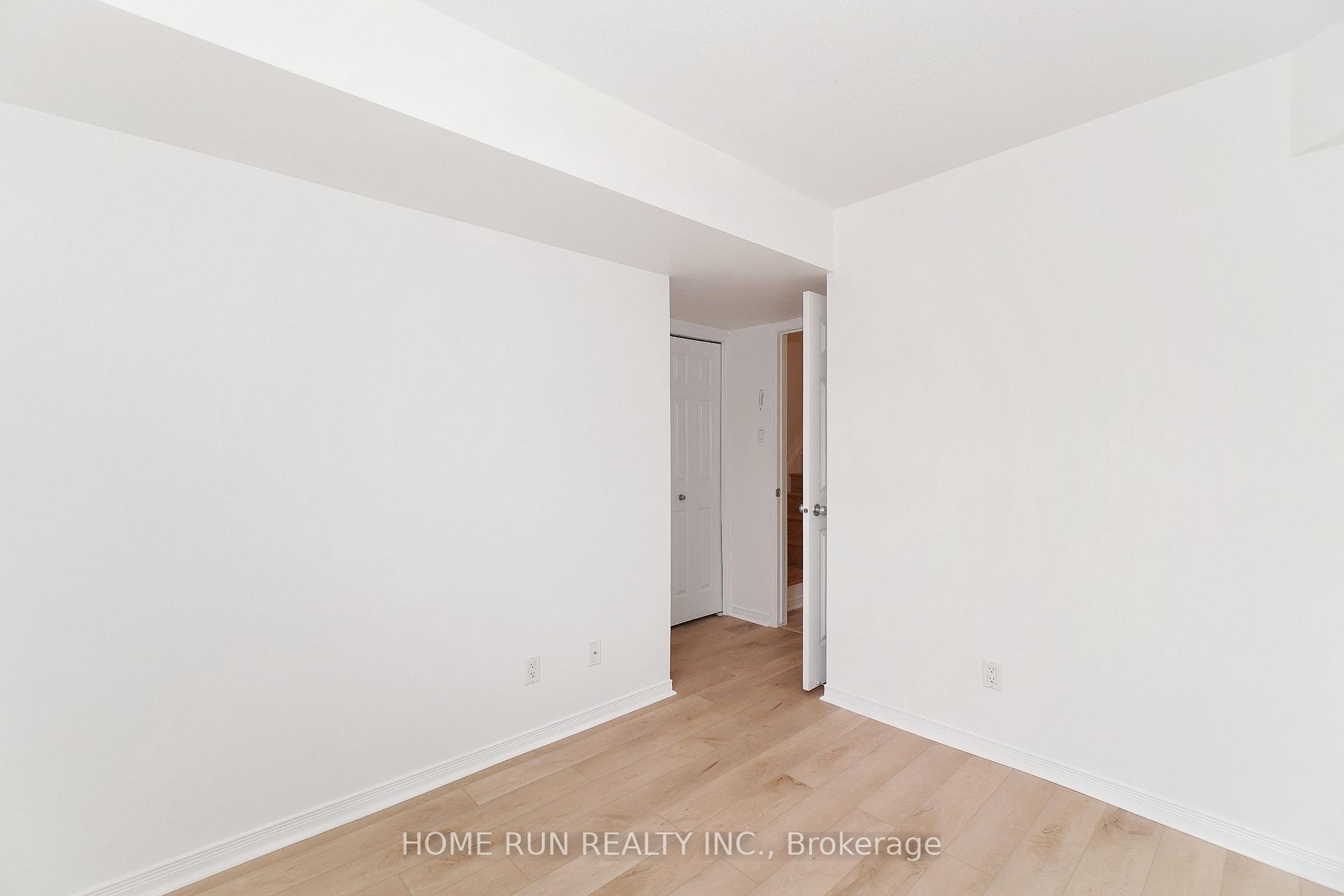 Photo 19 of 96 Strathaven Private, Ottawa, Cyrville — HOMEH