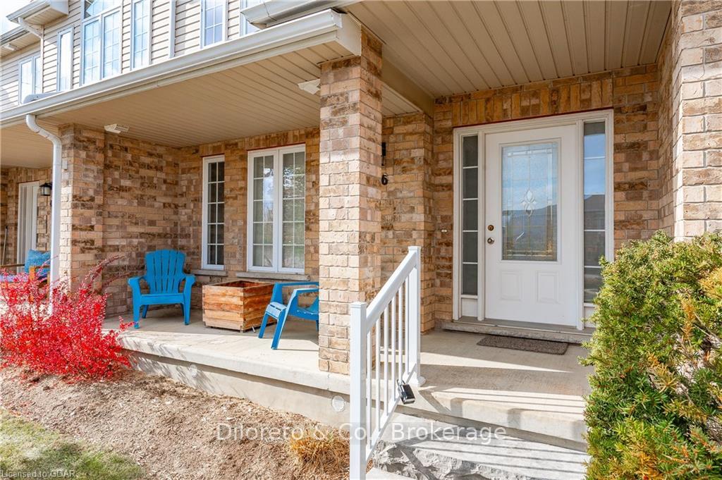 Photo 4 of Unit 46, 20 Shackleton Drive, Guelph, Grange Road — HOMEH