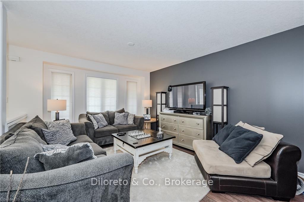 Photo 8 of Unit 46, 20 Shackleton Drive, Guelph, Grange Road — HOMEH