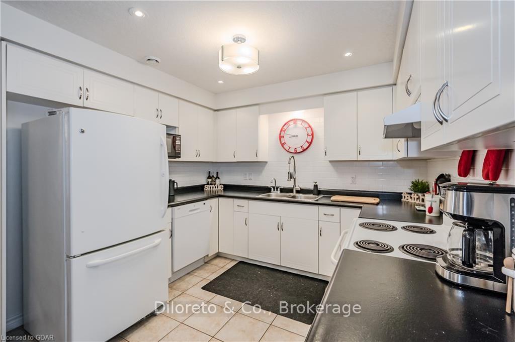 Photo 19 of Unit 46, 20 Shackleton Drive, Guelph, Grange Road — HOMEH