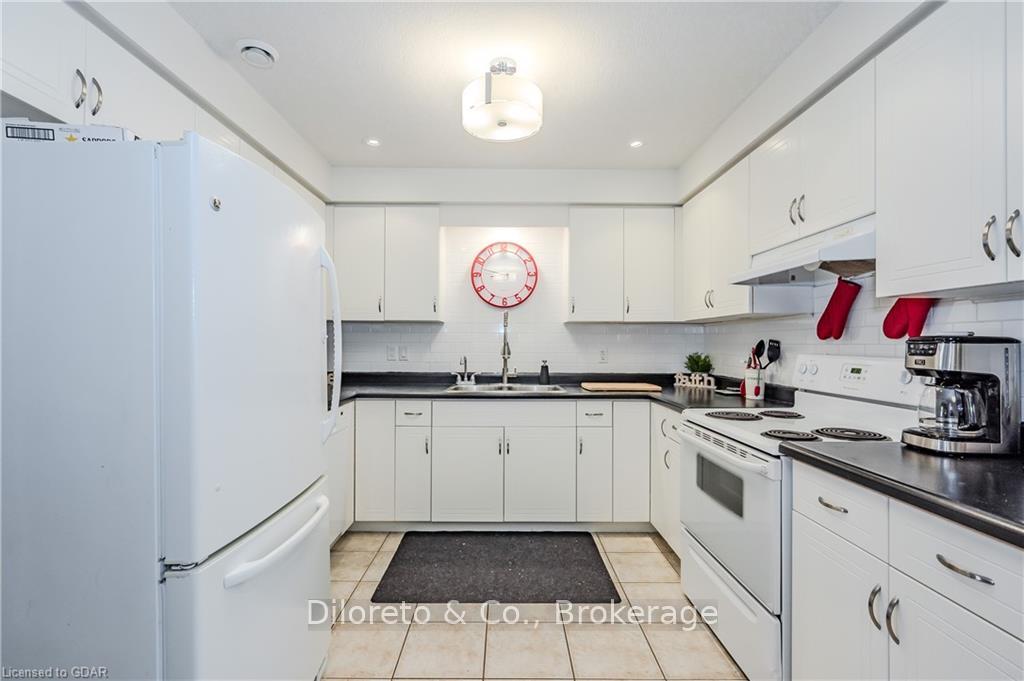 Photo 21 of Unit 46, 20 Shackleton Drive, Guelph, Grange Road — HOMEH