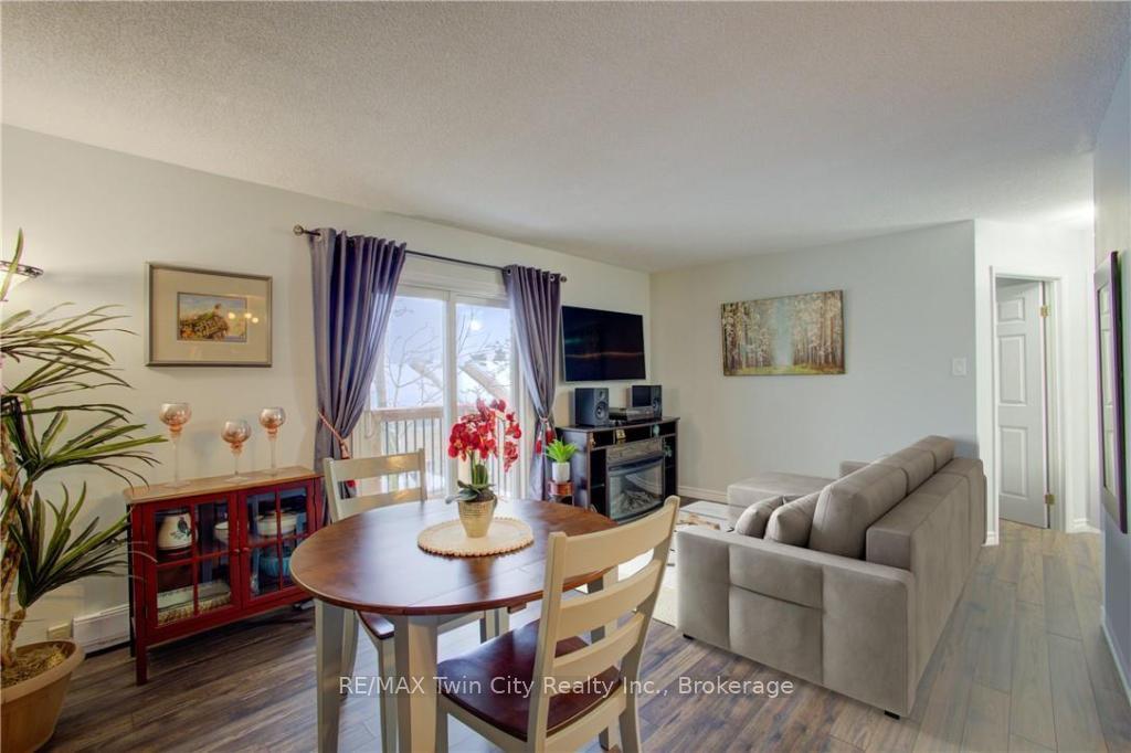 Photo 12 of Unit 210, 266 Overlea Drive, Kitchener — HOMEH