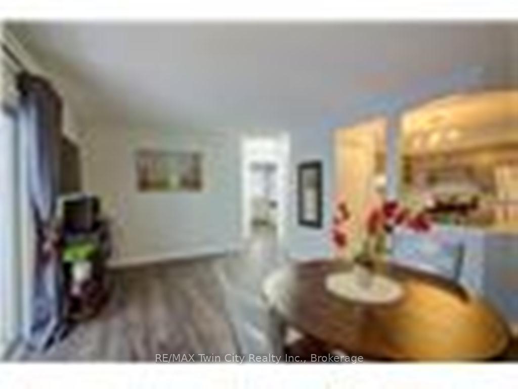 Photo 13 of Unit 210, 266 Overlea Drive, Kitchener — HOMEH