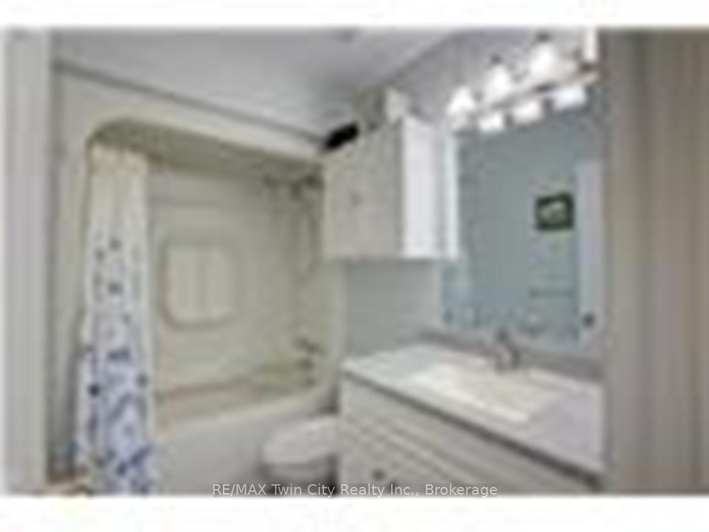 Photo 22 of Unit 210, 266 Overlea Drive, Kitchener — HOMEH