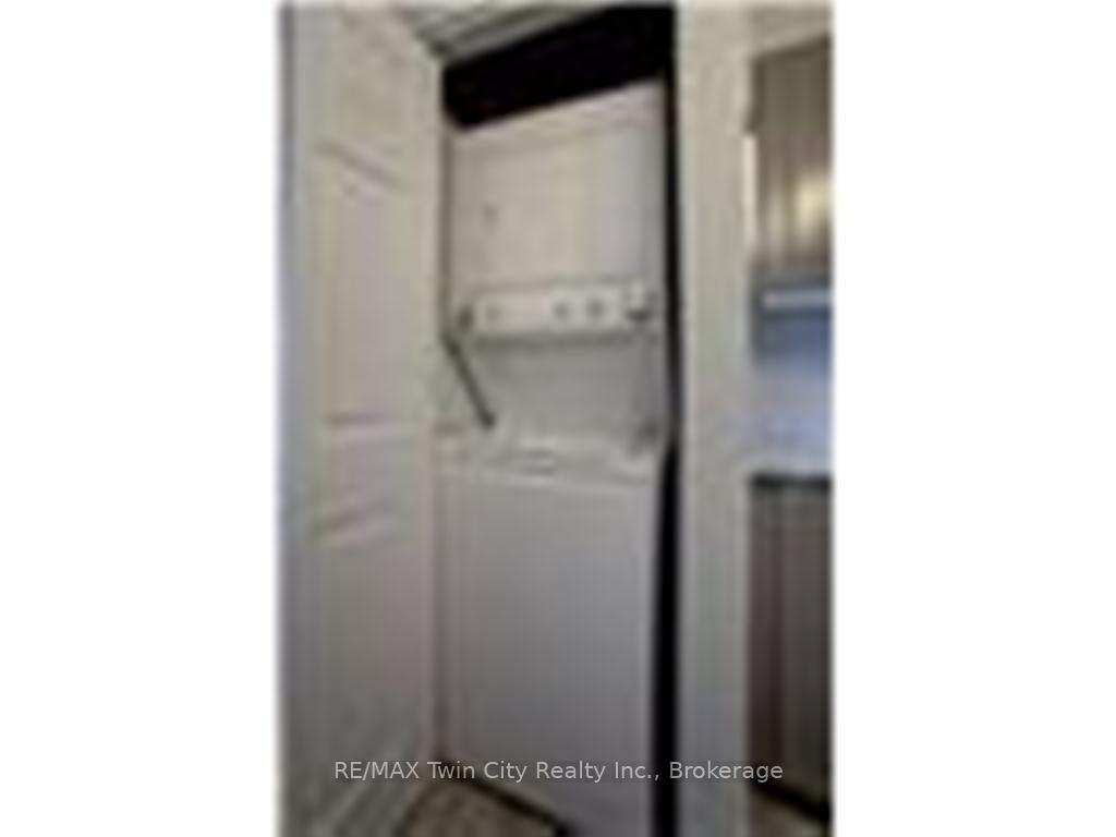 Photo 25 of Unit 210, 266 Overlea Drive, Kitchener — HOMEH