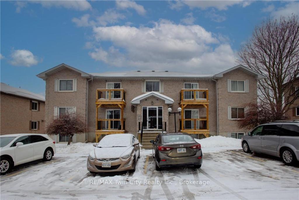 Photo 29 of Unit 210, 266 Overlea Drive, Kitchener — HOMEH