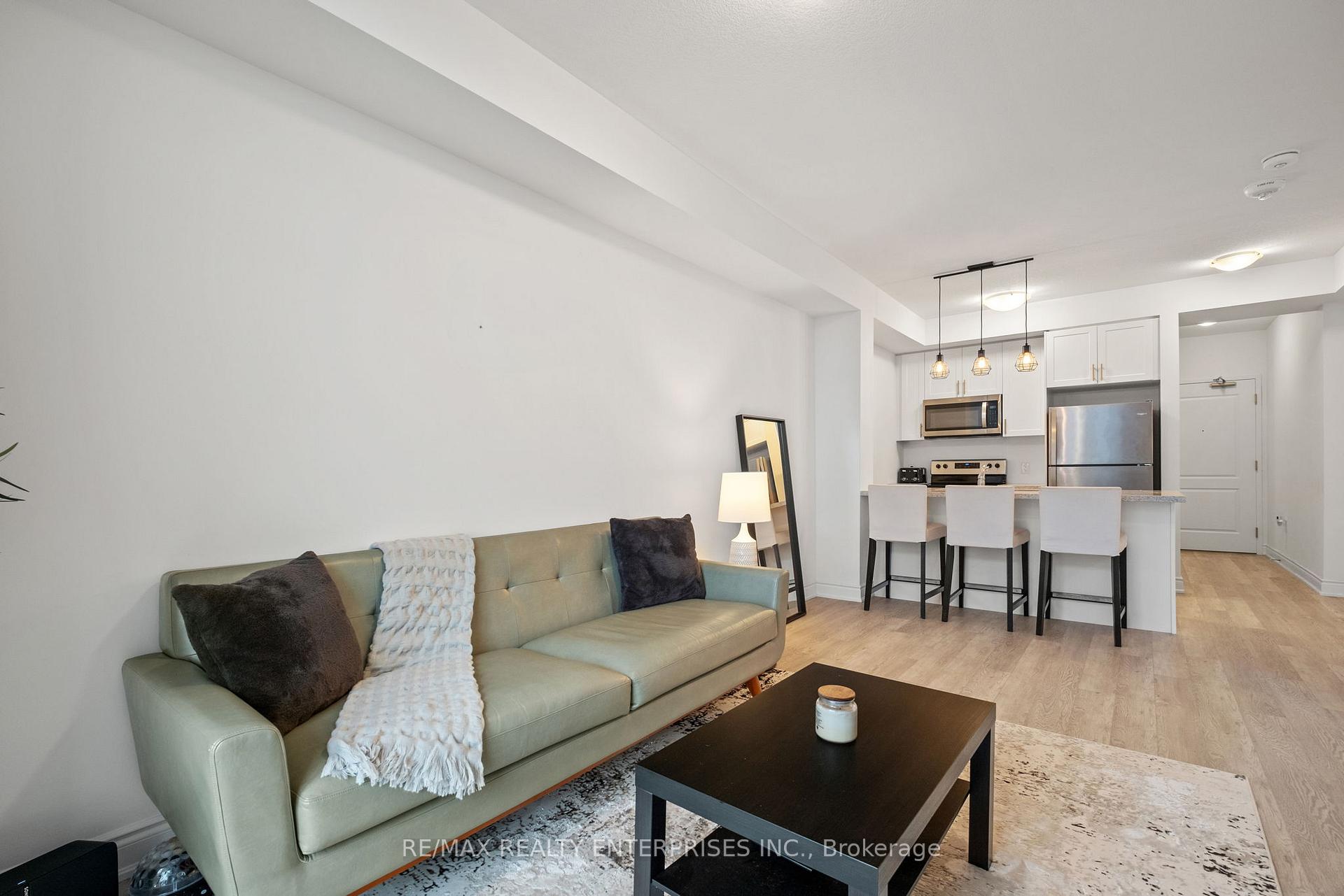 Photo 3 of Unit 806, 450 Dundas Street E, Hamilton, Waterdown — HOMEH