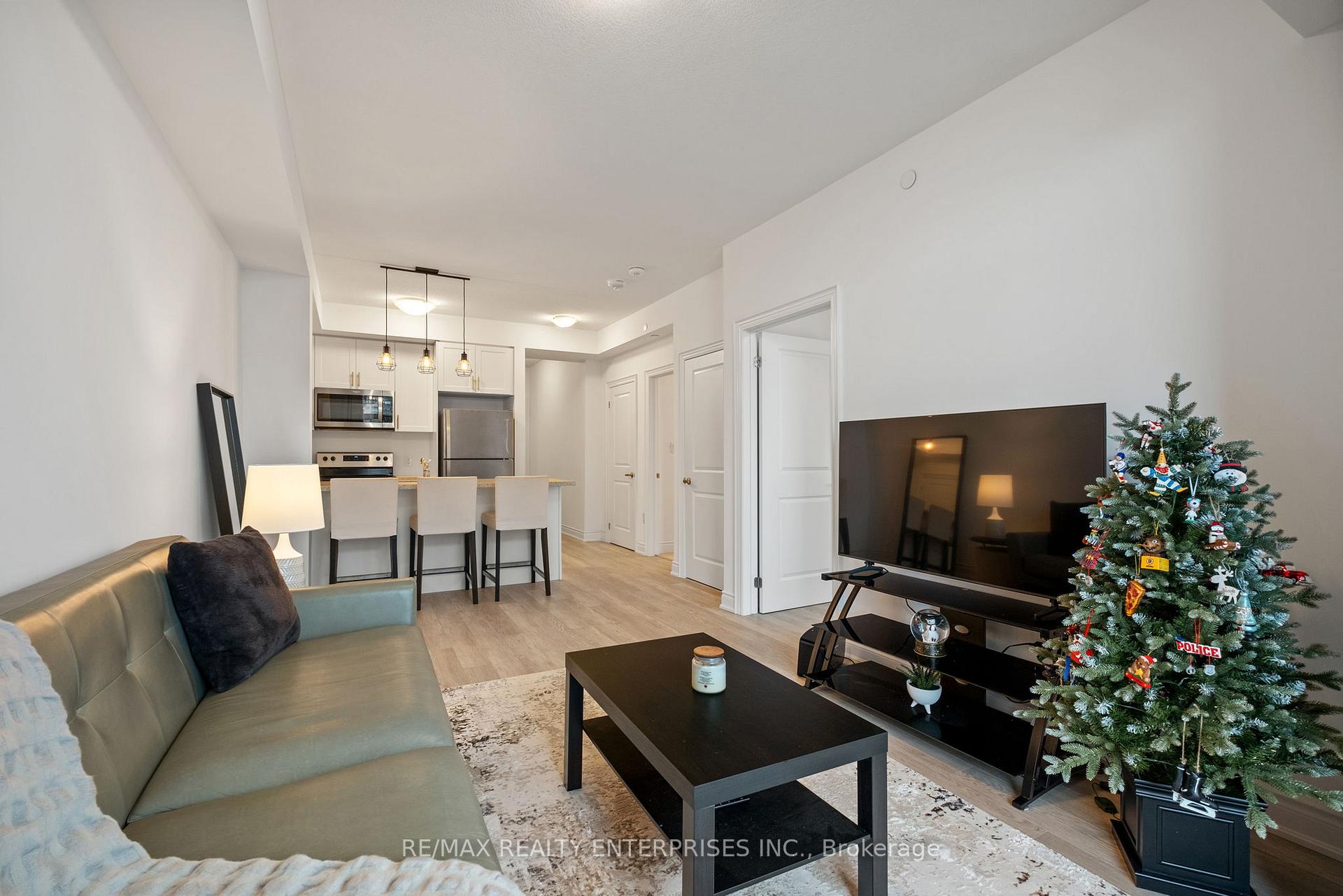 Photo 4 of Unit 806, 450 Dundas Street E, Hamilton, Waterdown — HOMEH