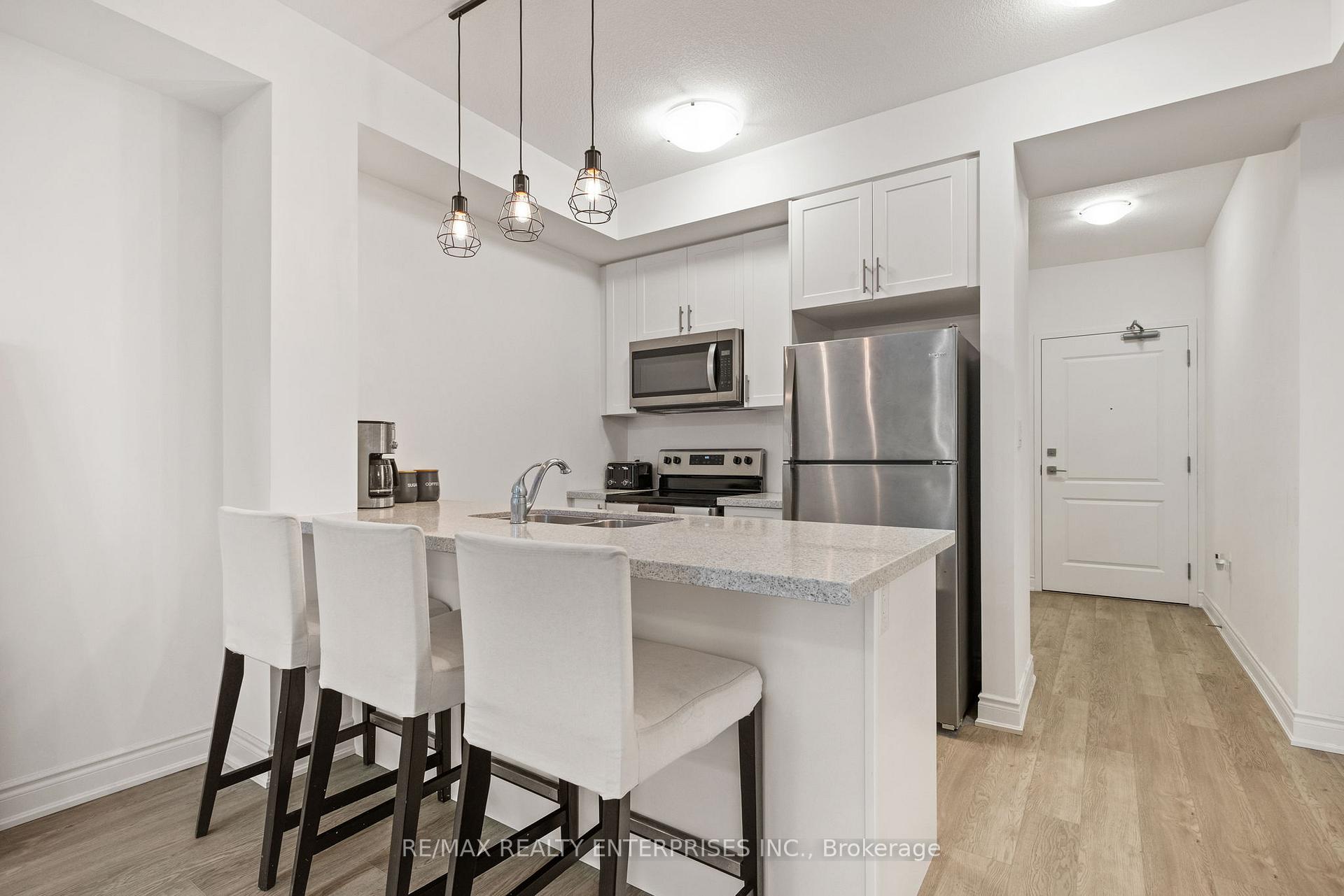 Photo 5 of Unit 806, 450 Dundas Street E, Hamilton, Waterdown — HOMEH