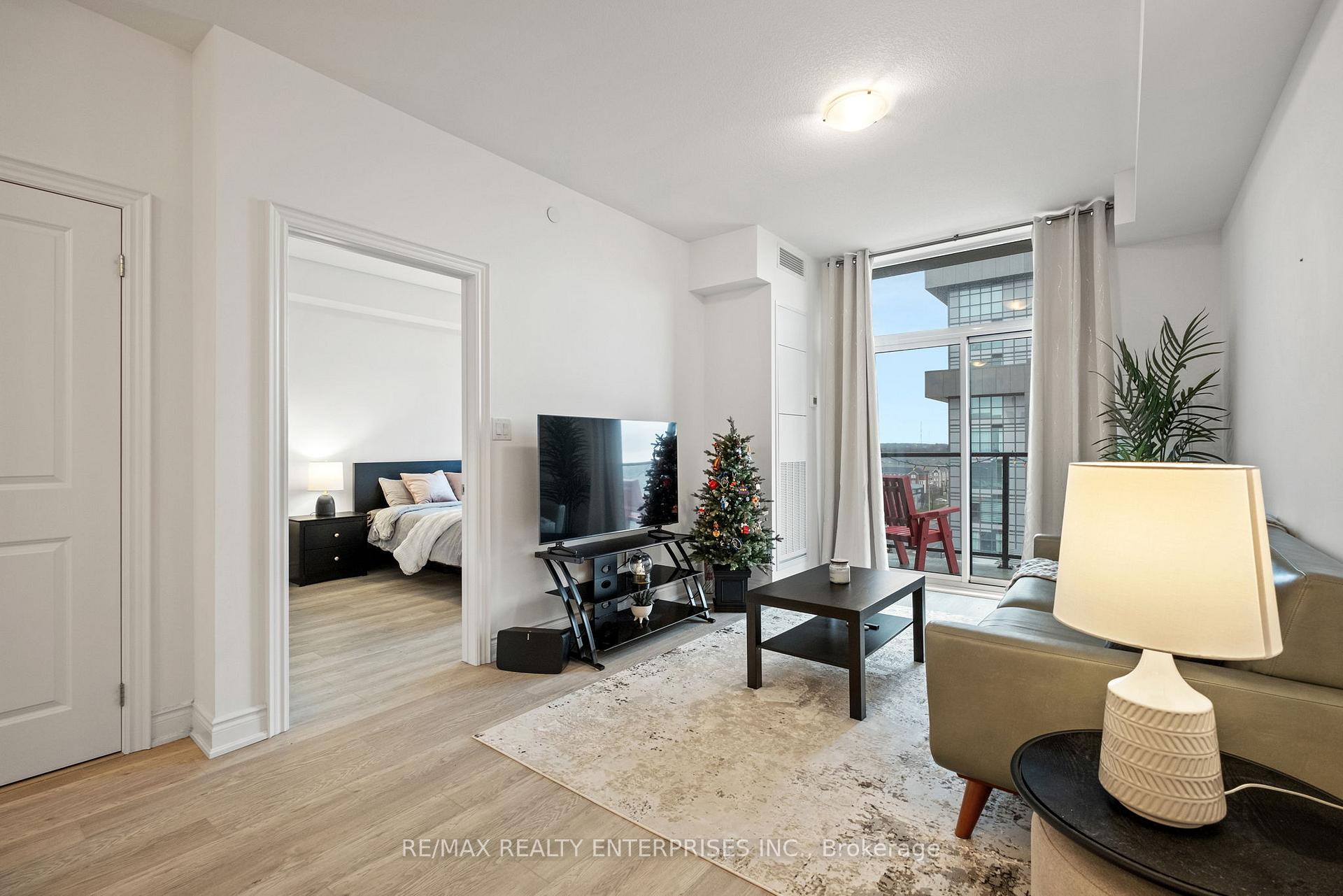Photo 10 of Unit 806, 450 Dundas Street E, Hamilton, Waterdown — HOMEH