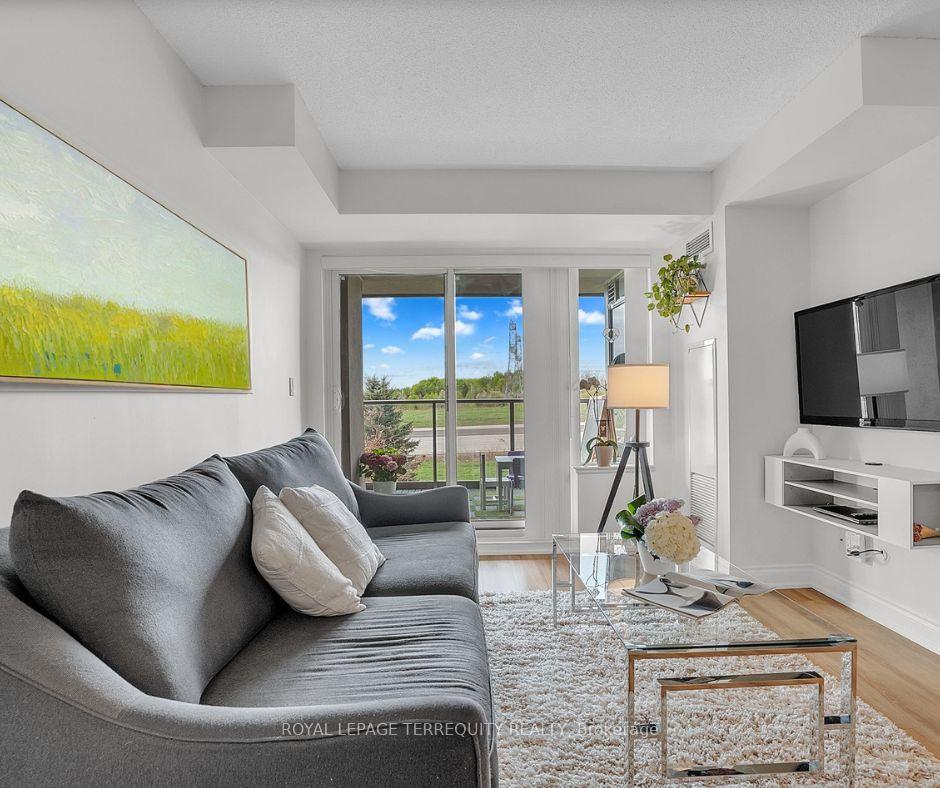Photo 1 of Unit 210, 273 South Park Road, Markham, Commerce Valley — HOMEH