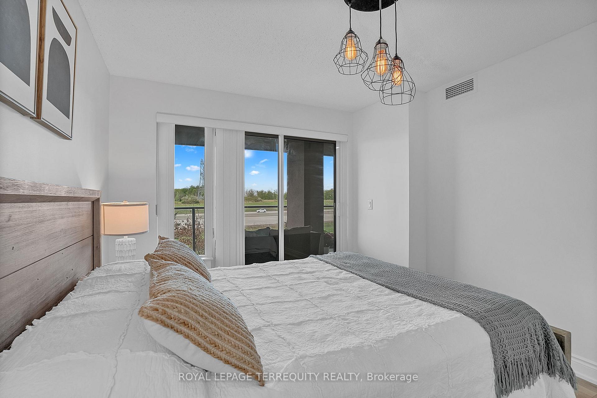 Photo 13 of Unit 210, 273 South Park Road, Markham, Commerce Valley — HOMEH
