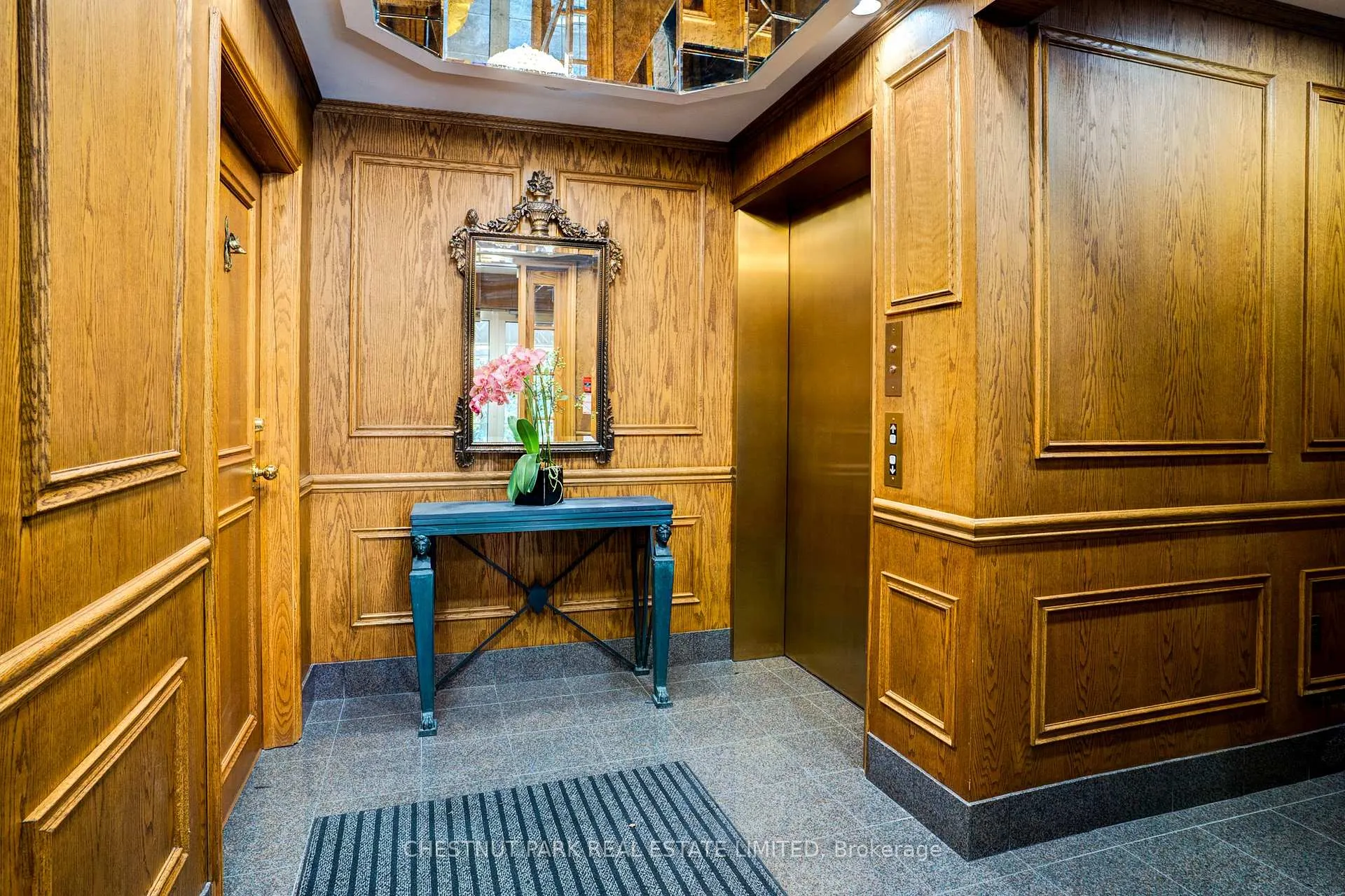 Photo 2 of Unit 102B, 2 Doncliffe Place, North York, Bridle Path-Sunnybrook-York Mills — HOMEH