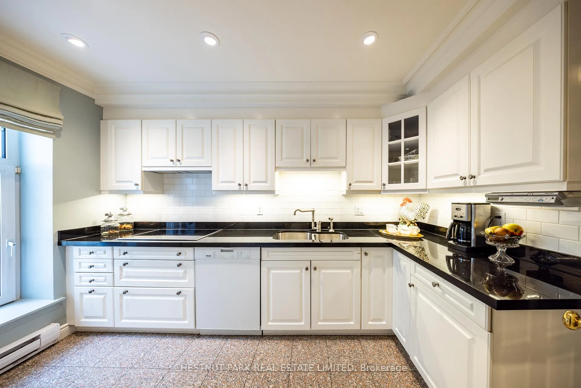 Photo 6 of Unit 102B, 2 Doncliffe Place, North York, Bridle Path-Sunnybrook-York Mills — HOMEH