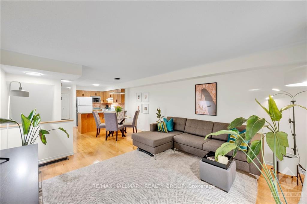 Photo 10 of 14 STRATHAVEN Private, Ottawa, Cyrville — HOMEH