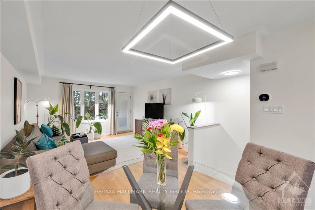 Photo 11 of 14 STRATHAVEN Private, Ottawa, Cyrville — HOMEH