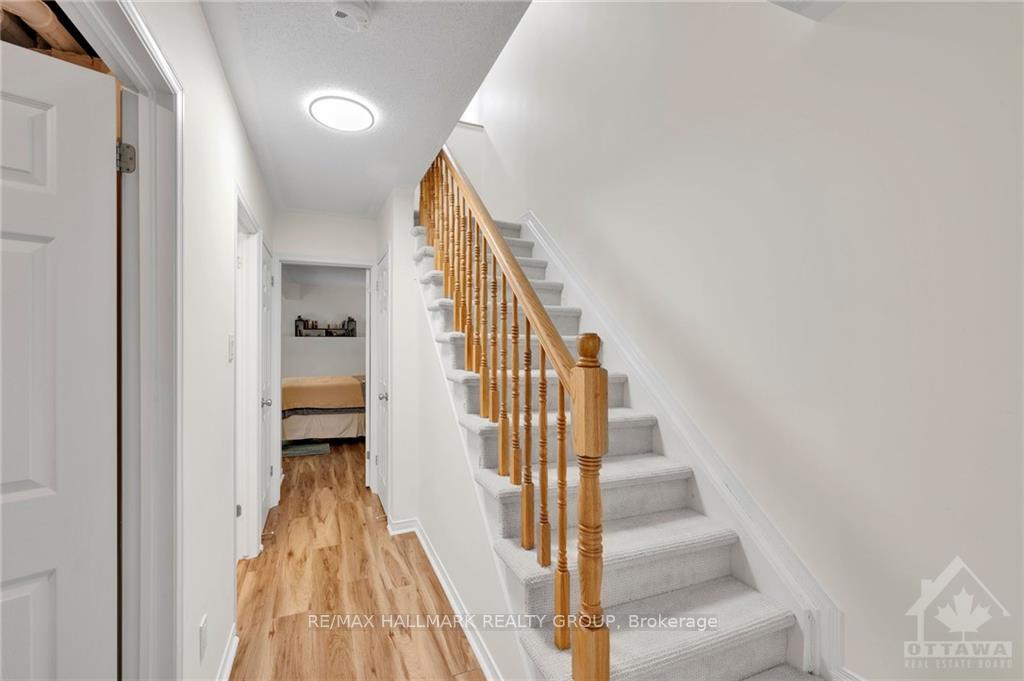 Photo 12 of 14 STRATHAVEN Private, Ottawa, Cyrville — HOMEH