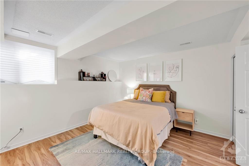 Photo 13 of 14 STRATHAVEN Private, Ottawa, Cyrville — HOMEH