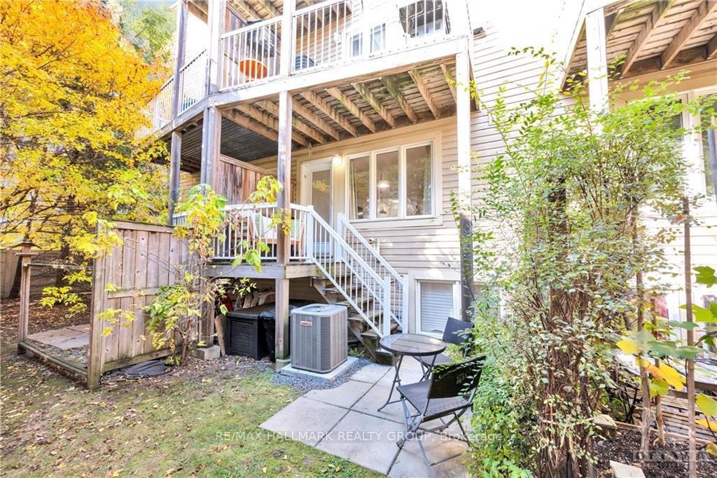 Photo 21 of 14 STRATHAVEN Private, Ottawa, Cyrville — HOMEH