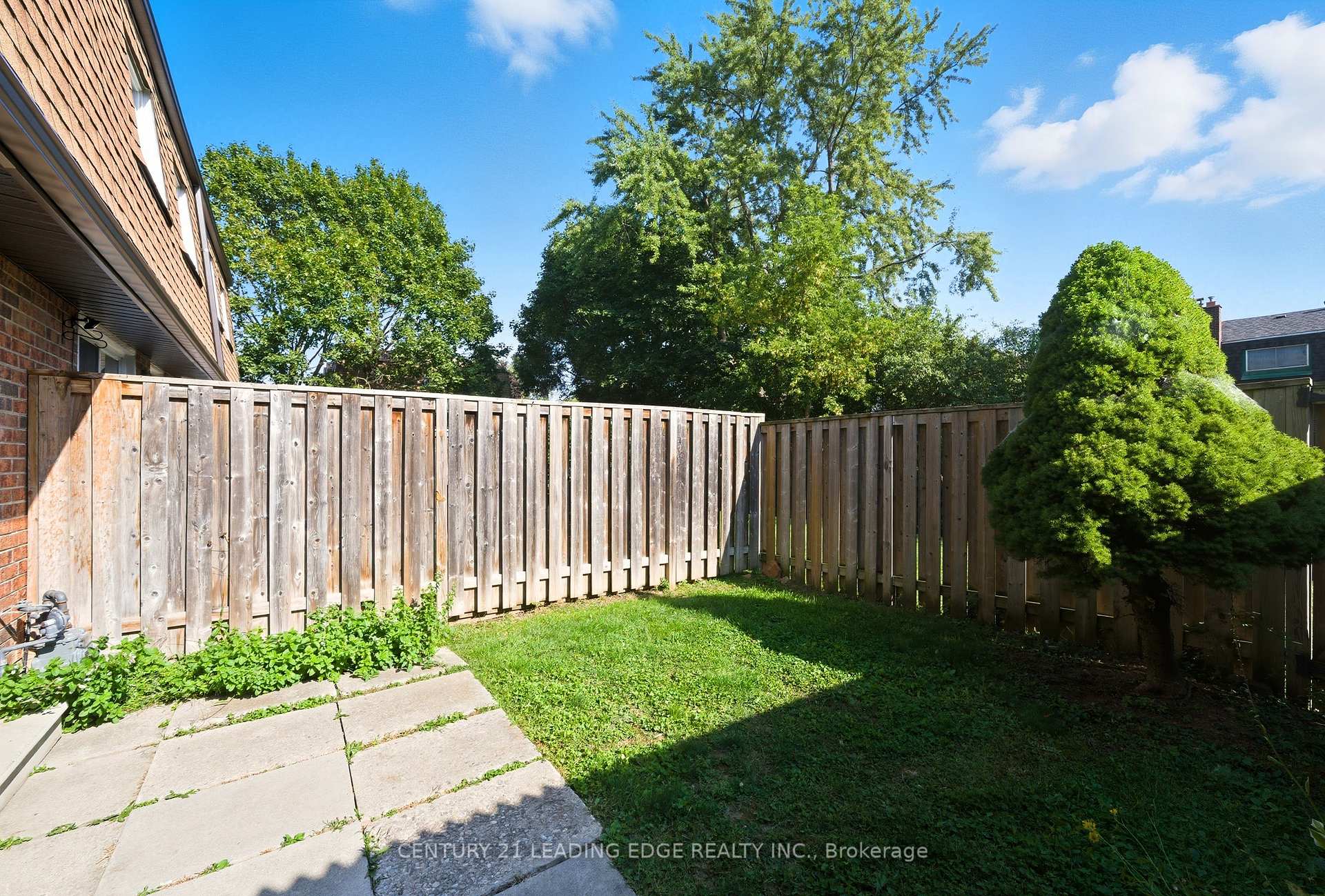 Photo 54 of Unit 15, 1980 Rosefield Road, Pickering, Liverpool — HOMEH