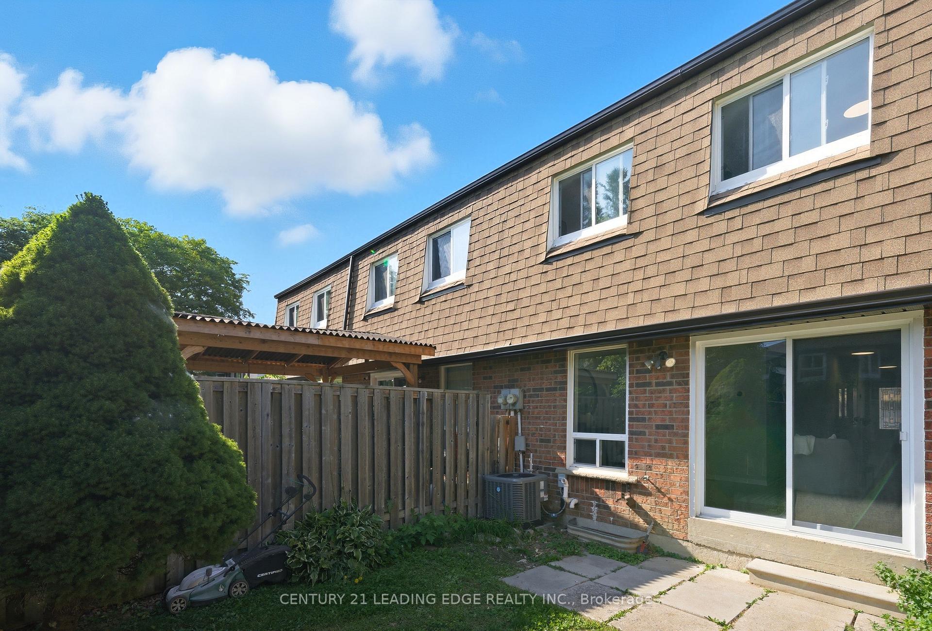 Photo 57 of Unit 15, 1980 Rosefield Road, Pickering, Liverpool — HOMEH