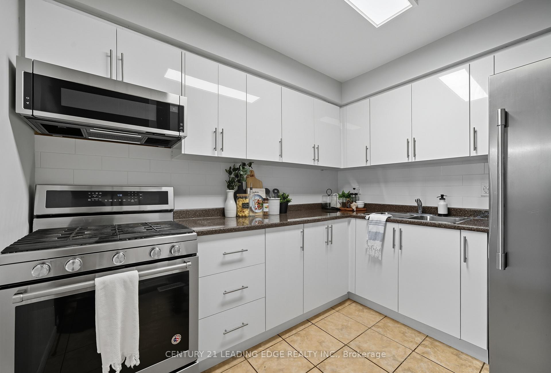 Photo 11 of Unit 15, 1980 Rosefield Road, Pickering, Liverpool — HOMEH