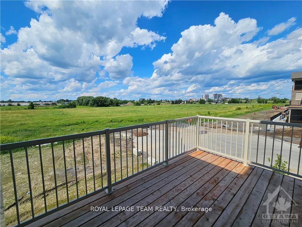 Photo 8 of Unit 81, 992 Chapman Mills Drive, Ottawa, Barrhaven - Heritage Park — HOMEH