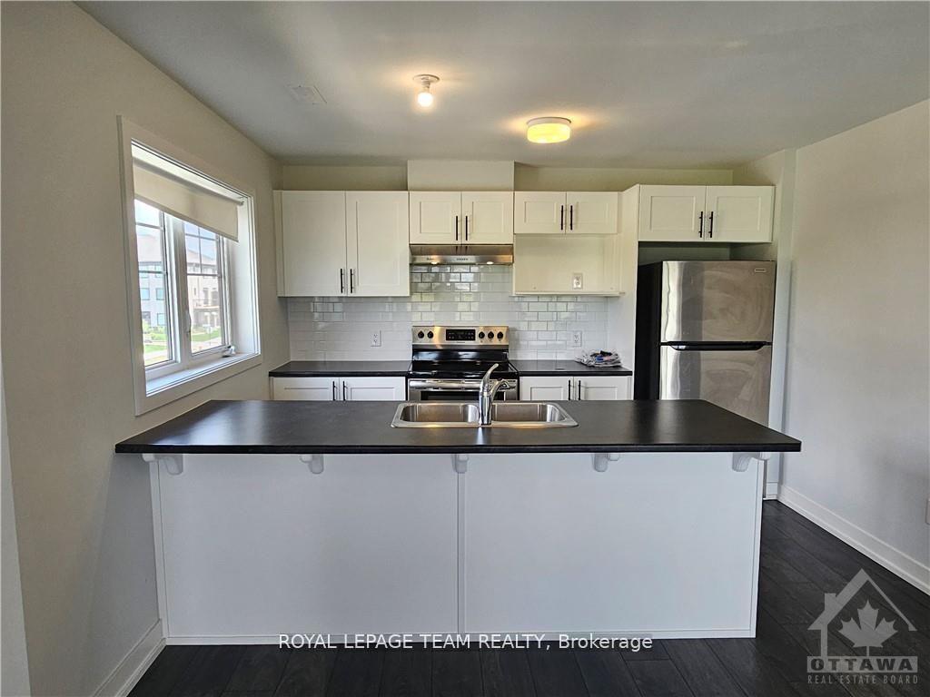 Photo 9 of Unit 81, 992 Chapman Mills Drive, Ottawa, Barrhaven - Heritage Park — HOMEH