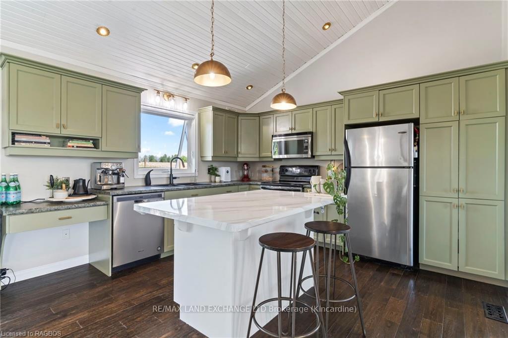 Photo 23 of 166 Maple Hill Road, Brockton — HOMEH